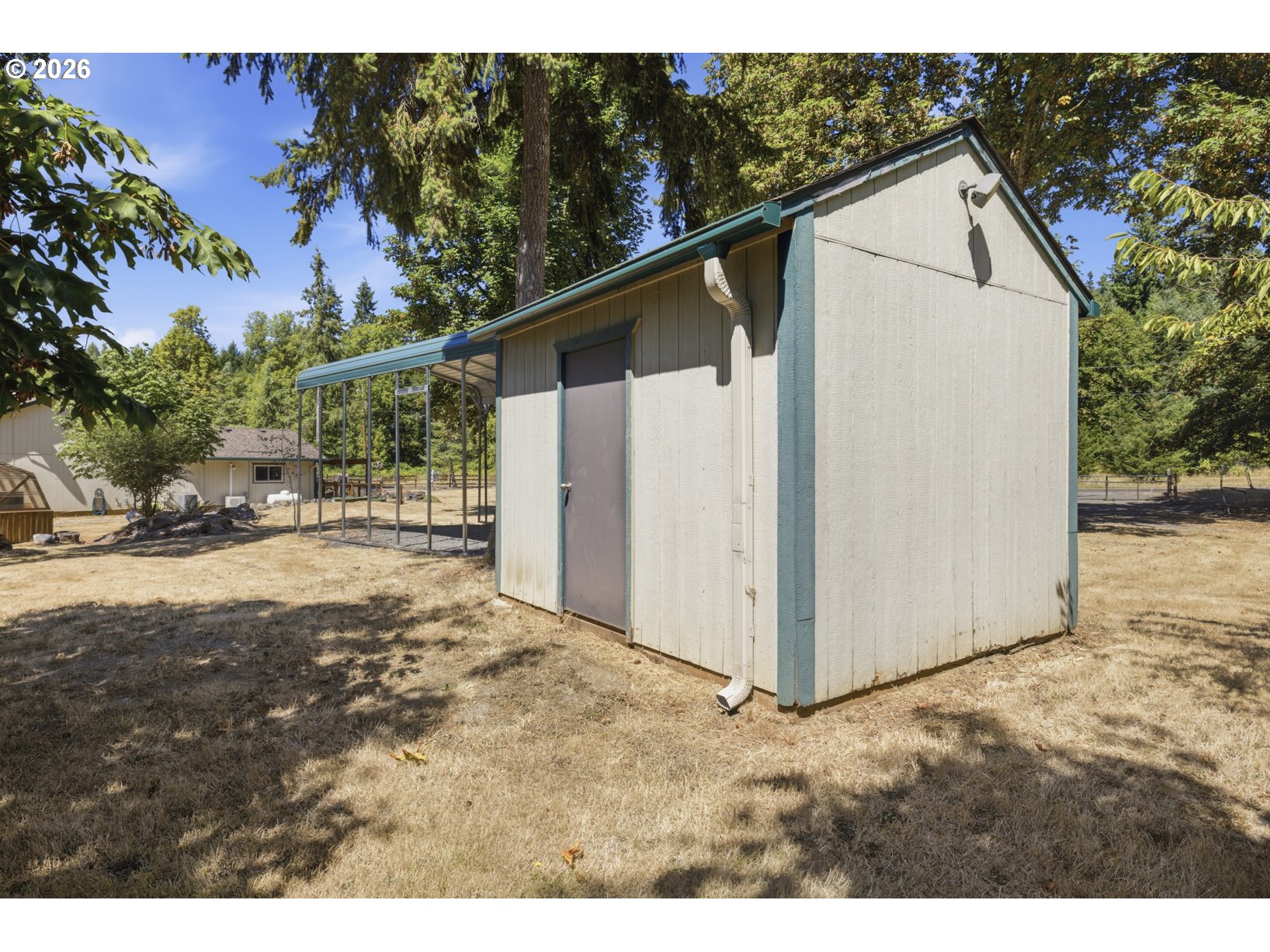 main property photo 22