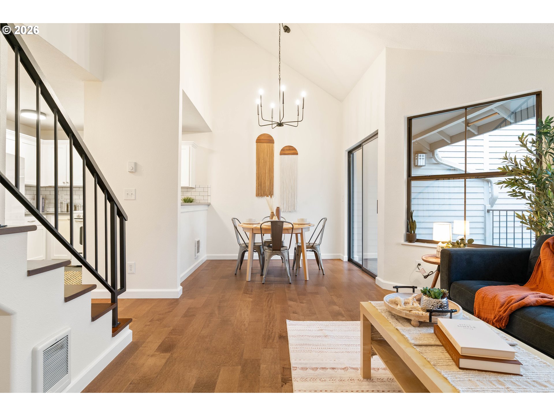property viewer photo 12