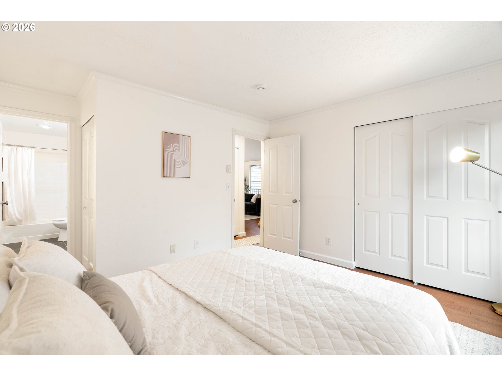 property viewer photo 19