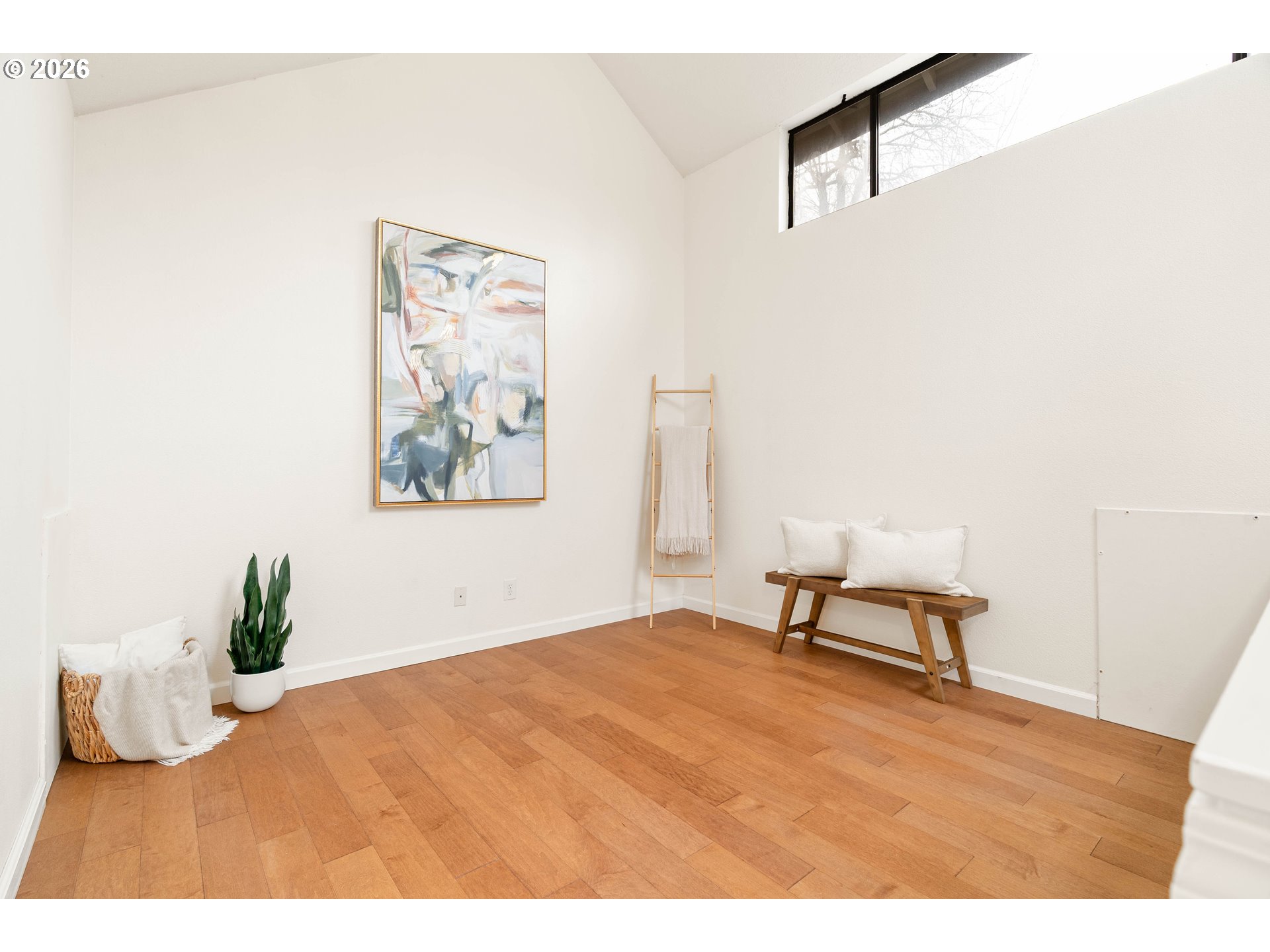 property viewer photo 25