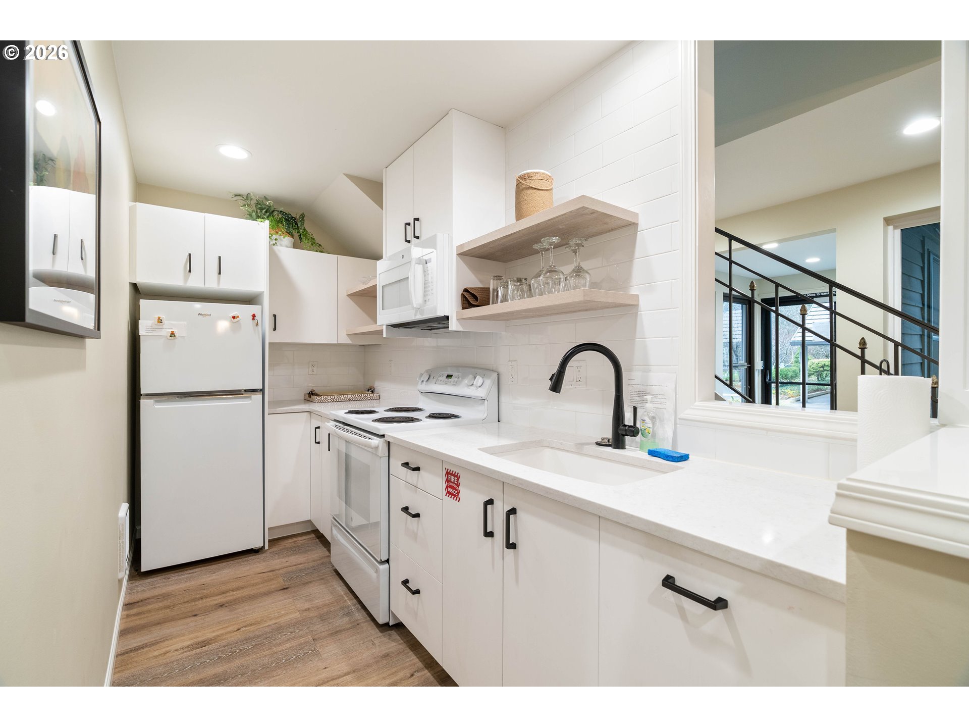 property viewer photo 31