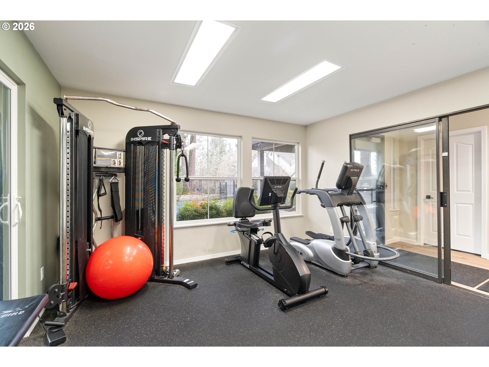 property viewer photo 37