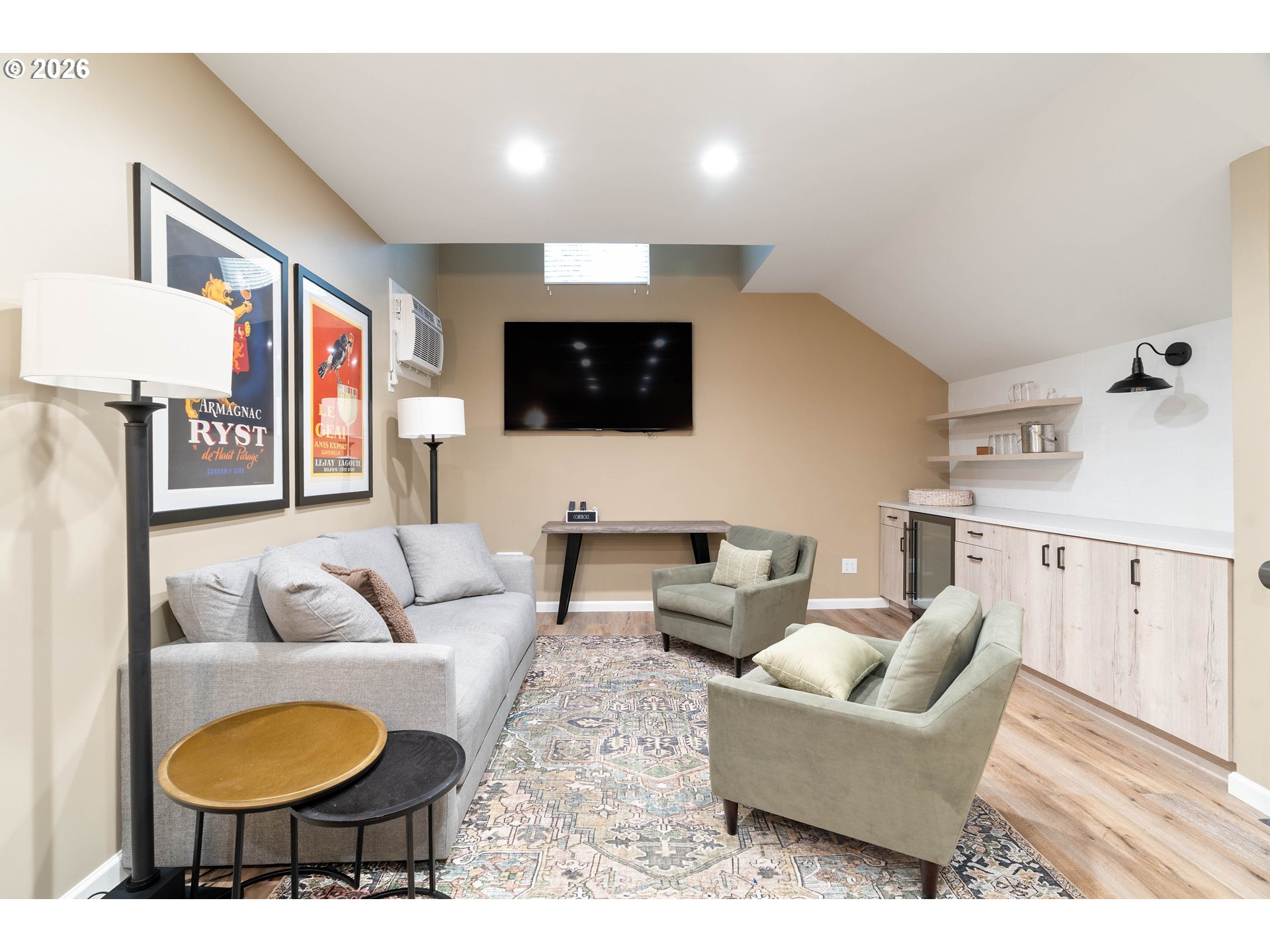 property viewer photo 41