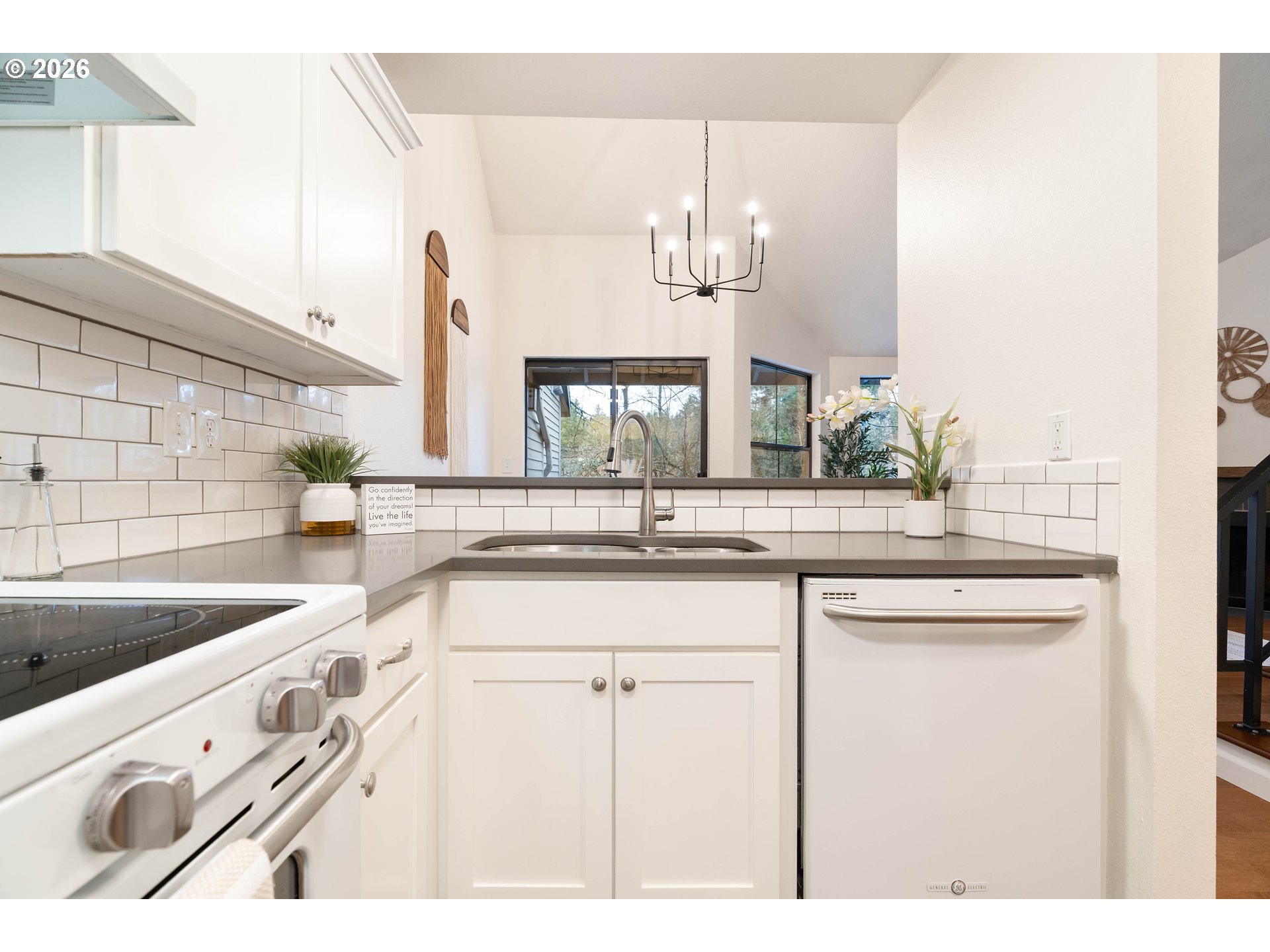 property viewer photo 6