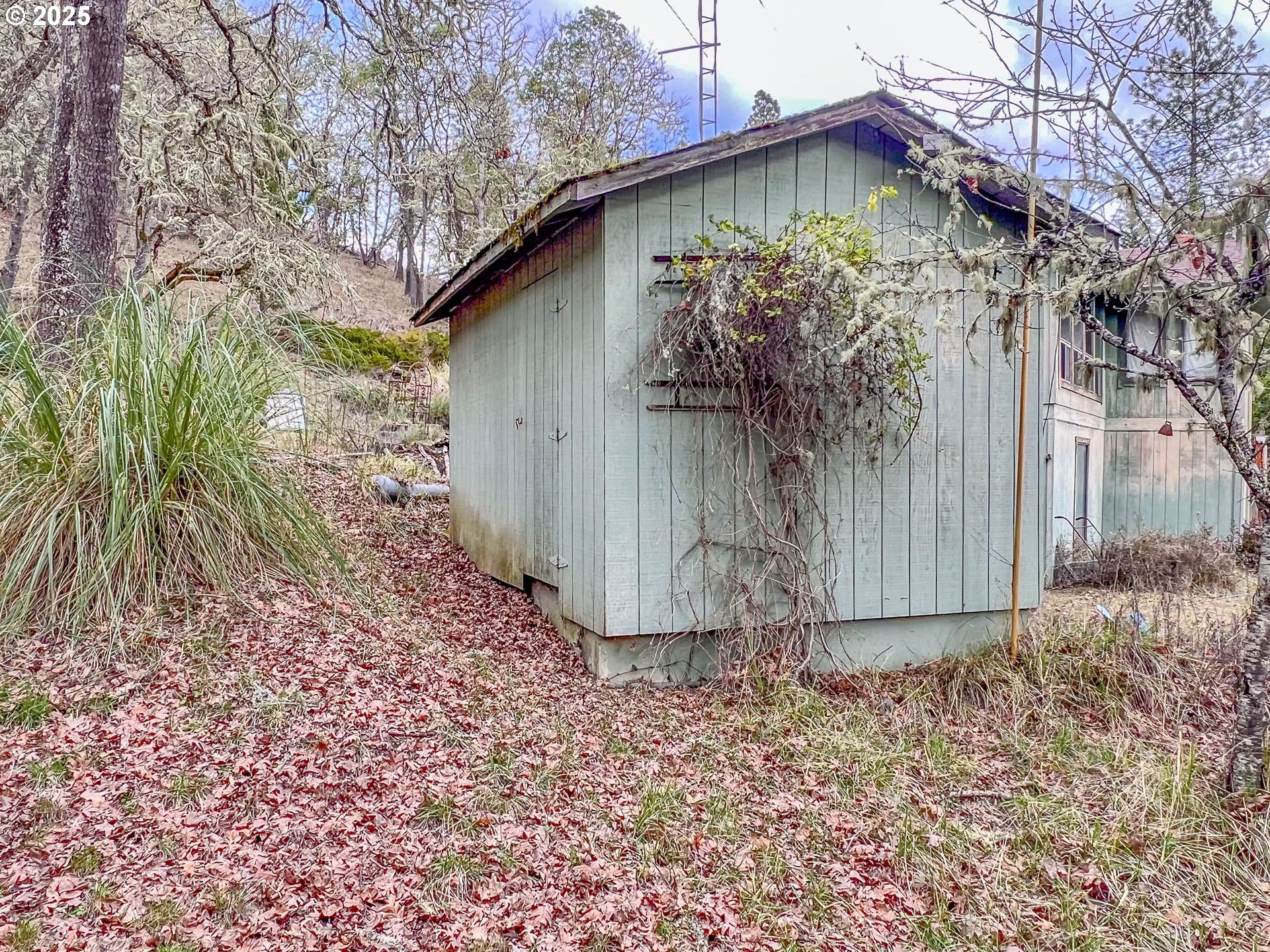 main property photo 31