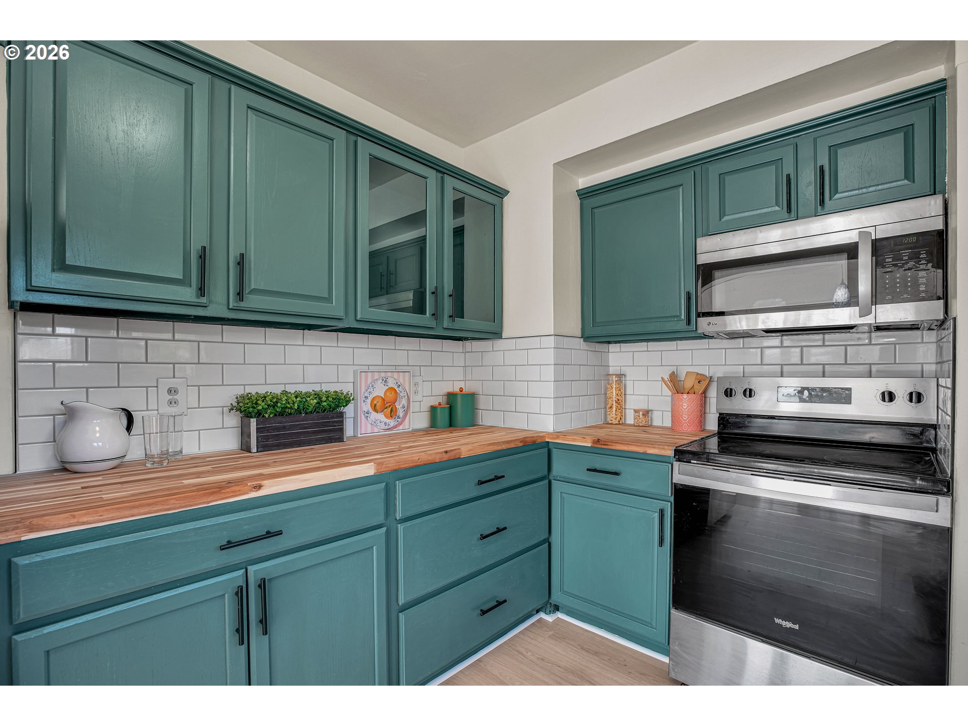 main property photo 15