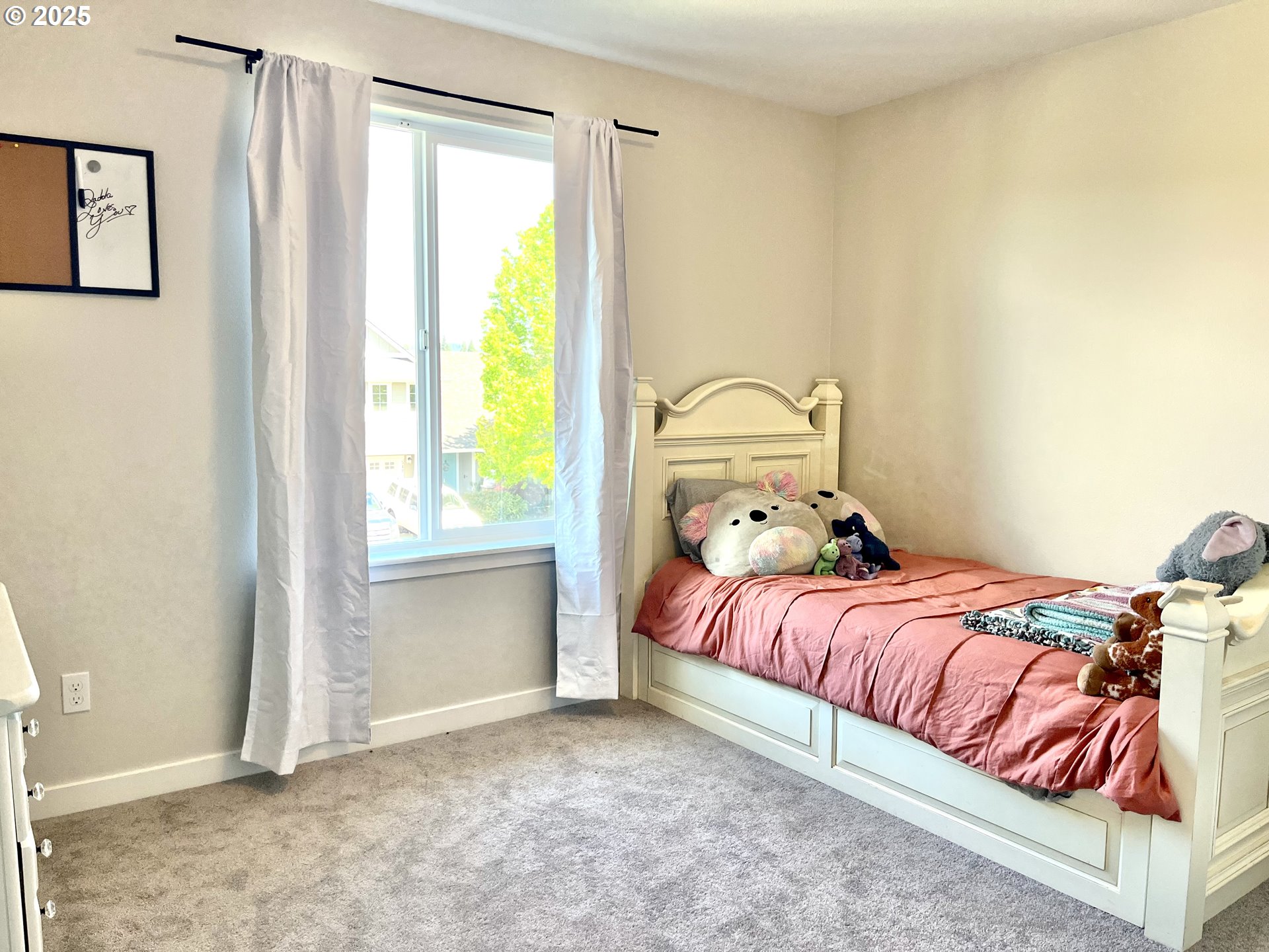 property viewer photo 10