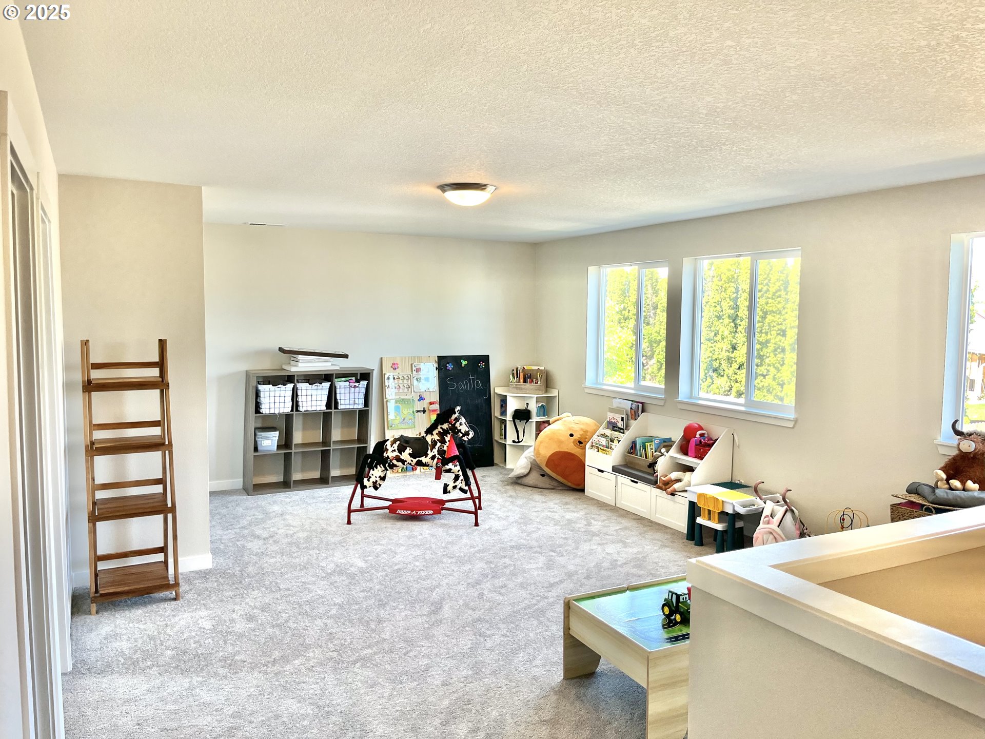 property viewer photo 11