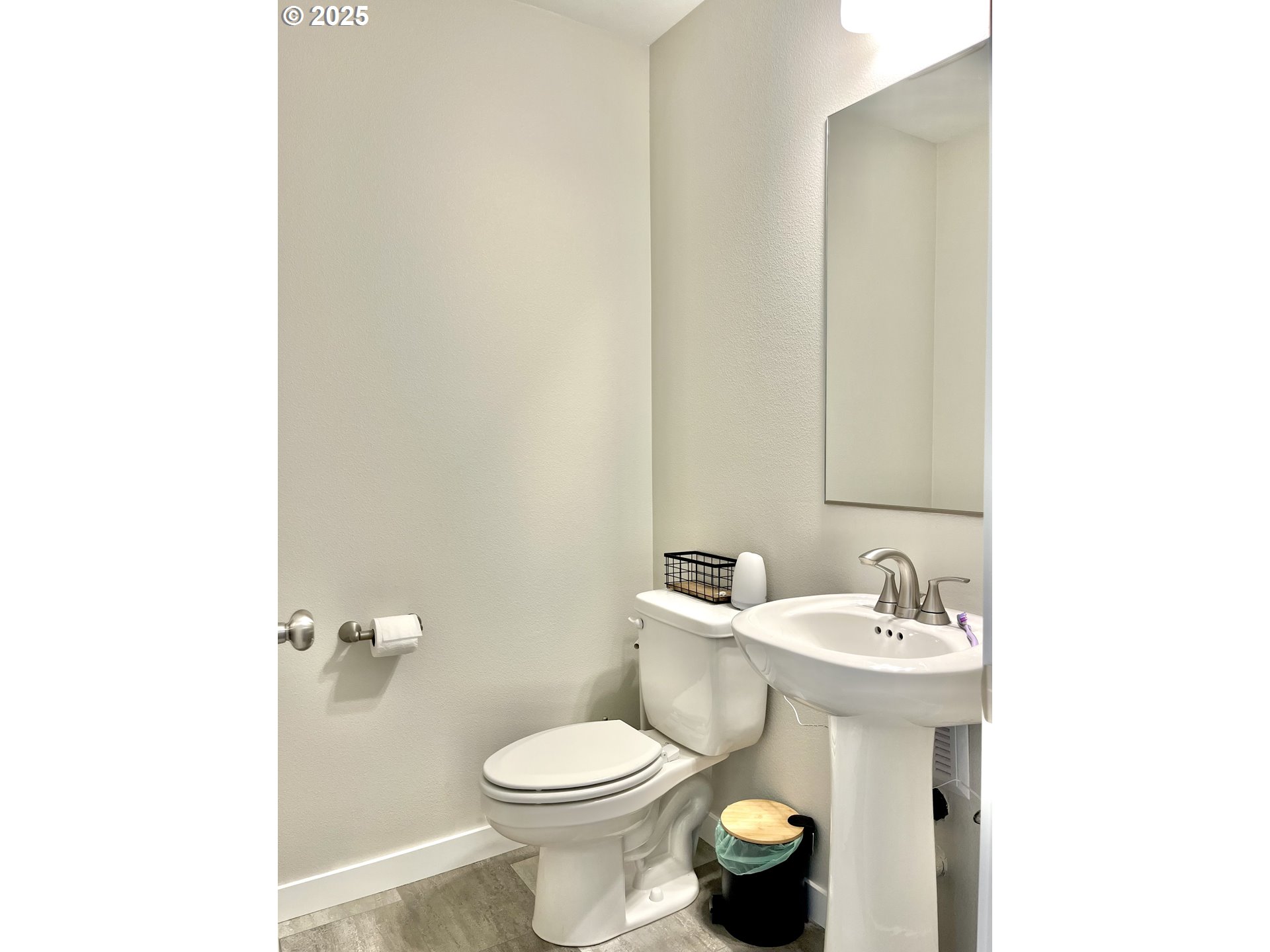 property viewer photo 16