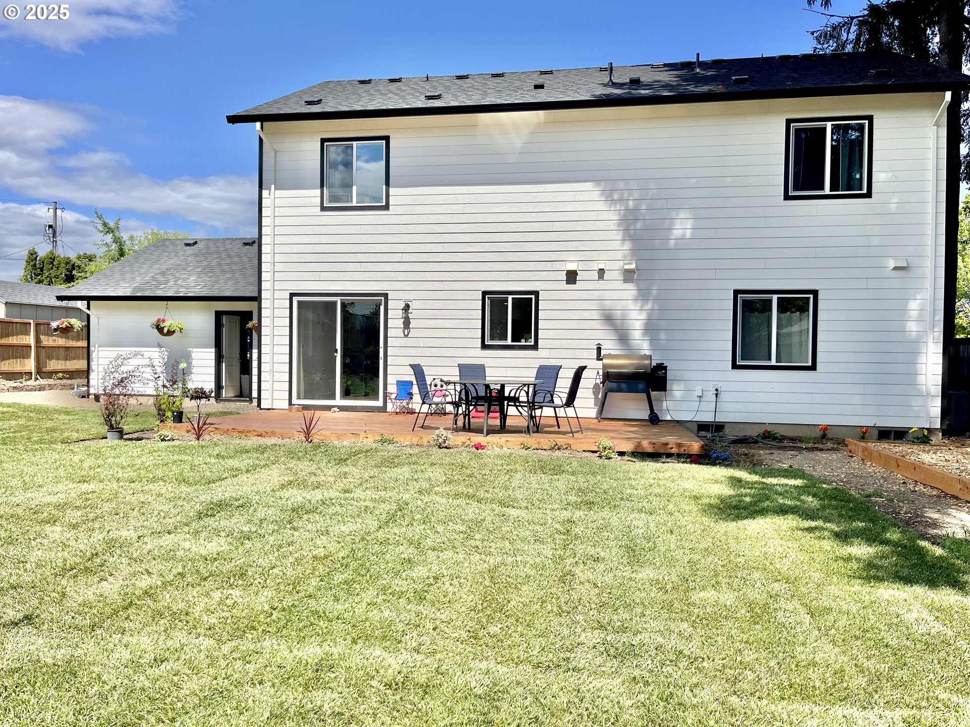 property viewer photo 18