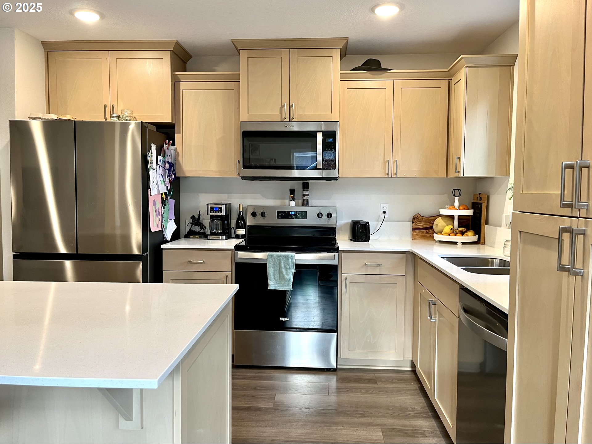 property viewer photo 2
