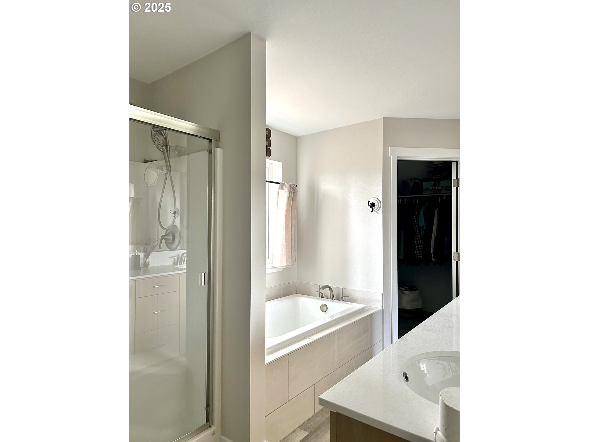 property viewer photo 8