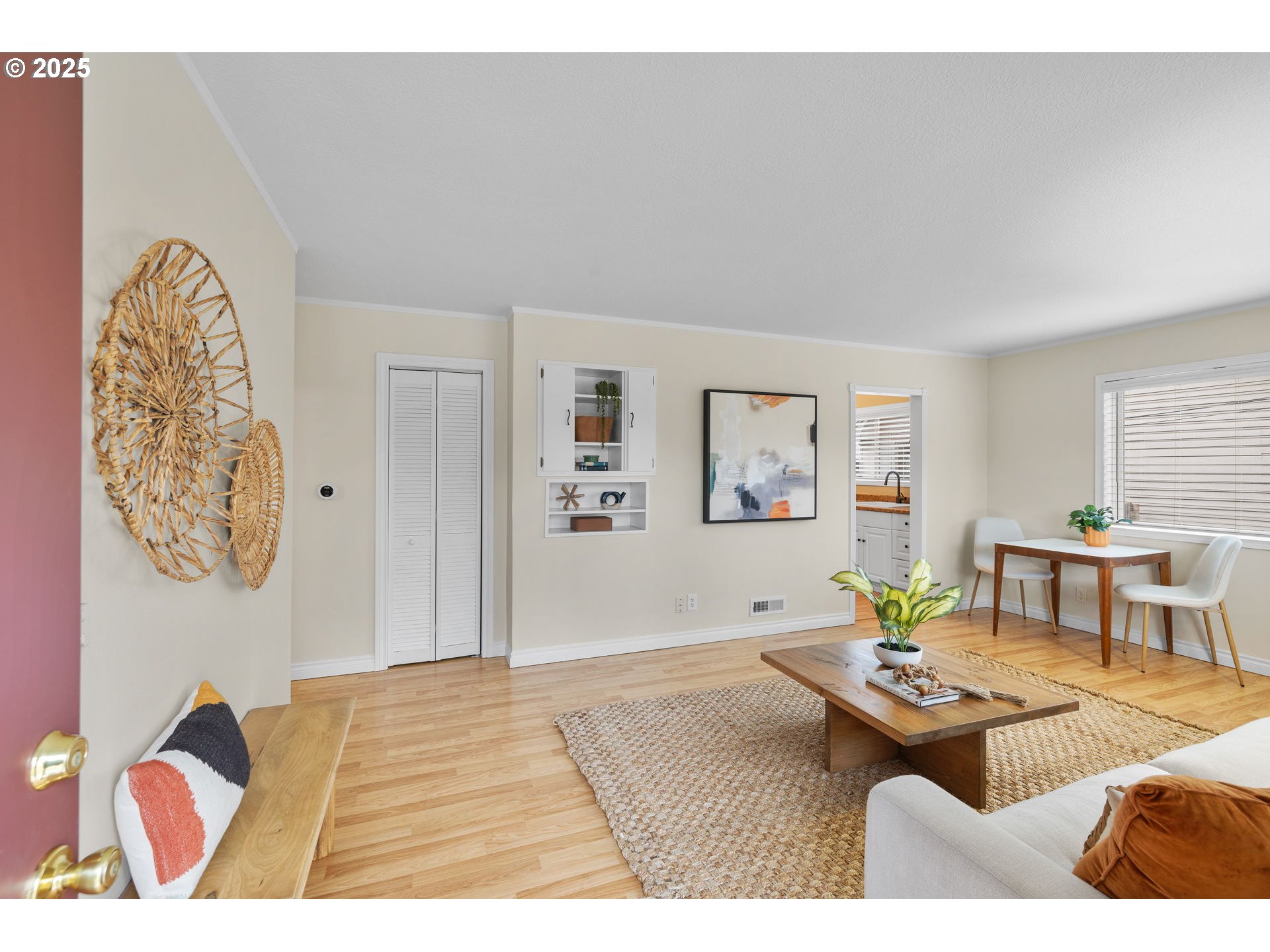 property viewer photo 1