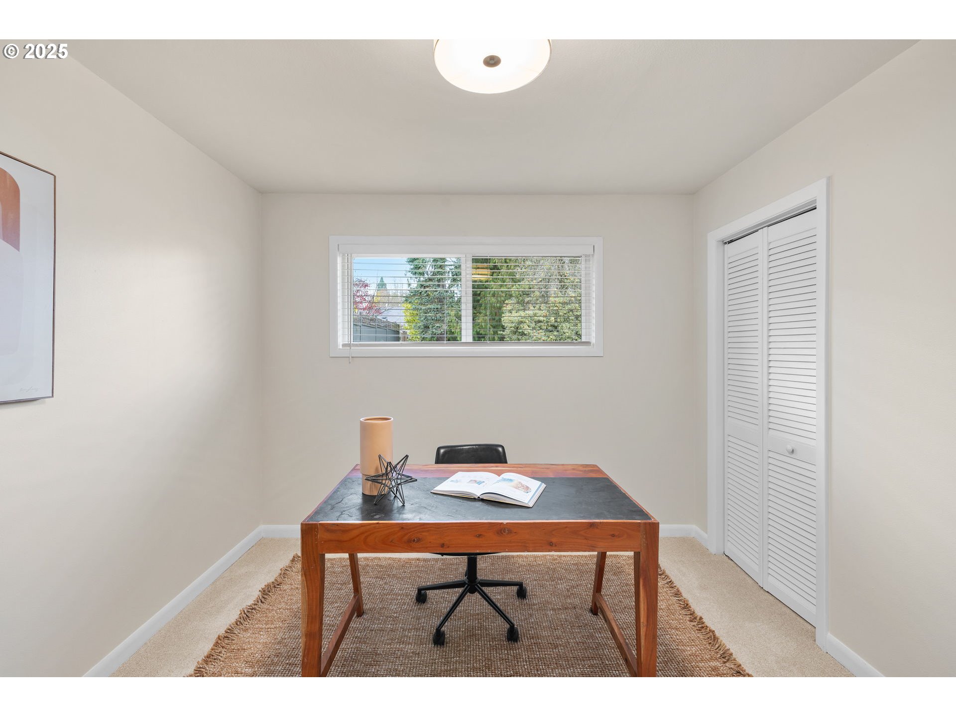 property viewer photo 12