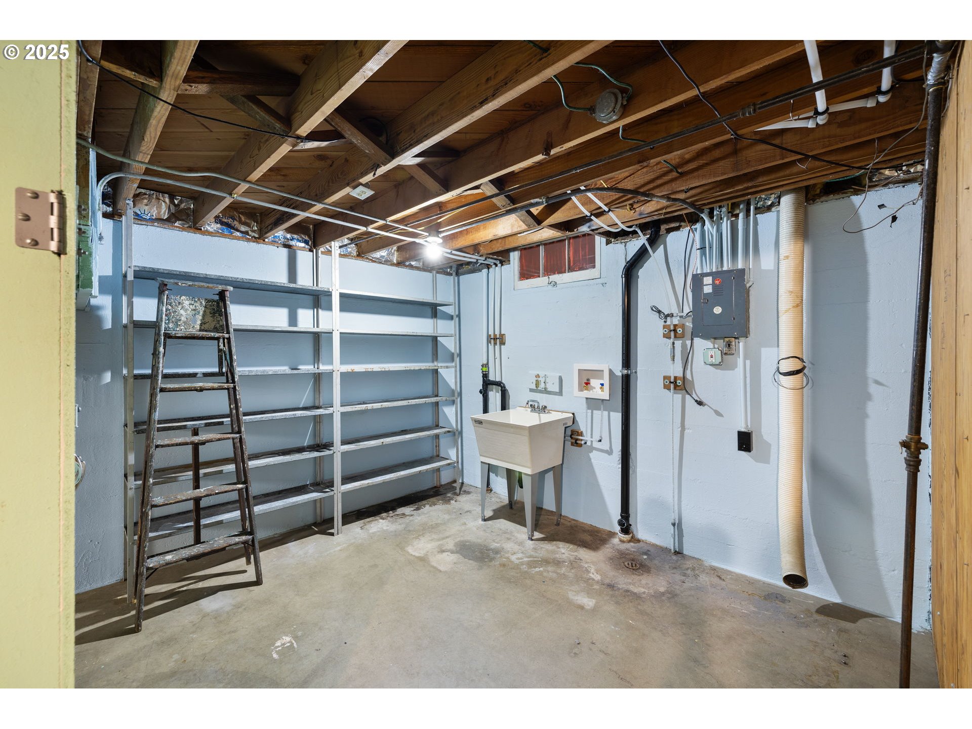 property viewer photo 19
