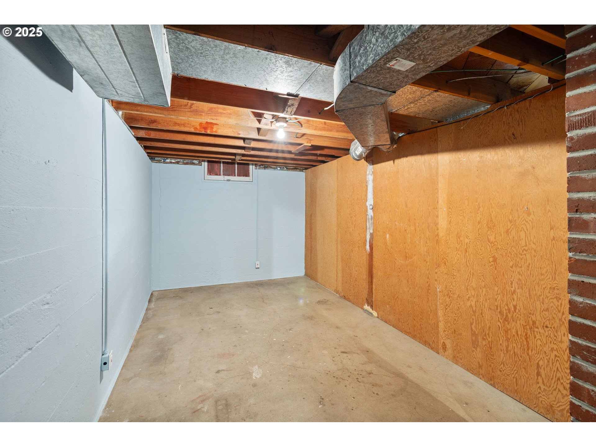 property viewer photo 23