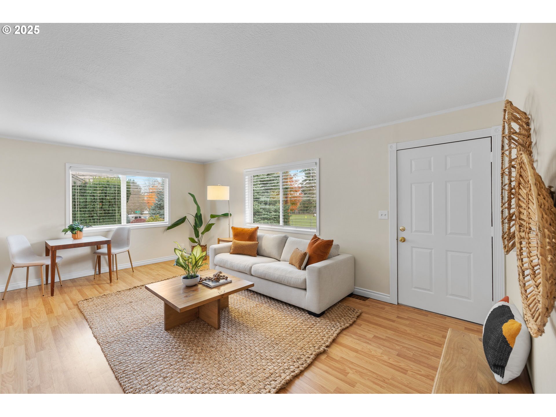property viewer photo 7