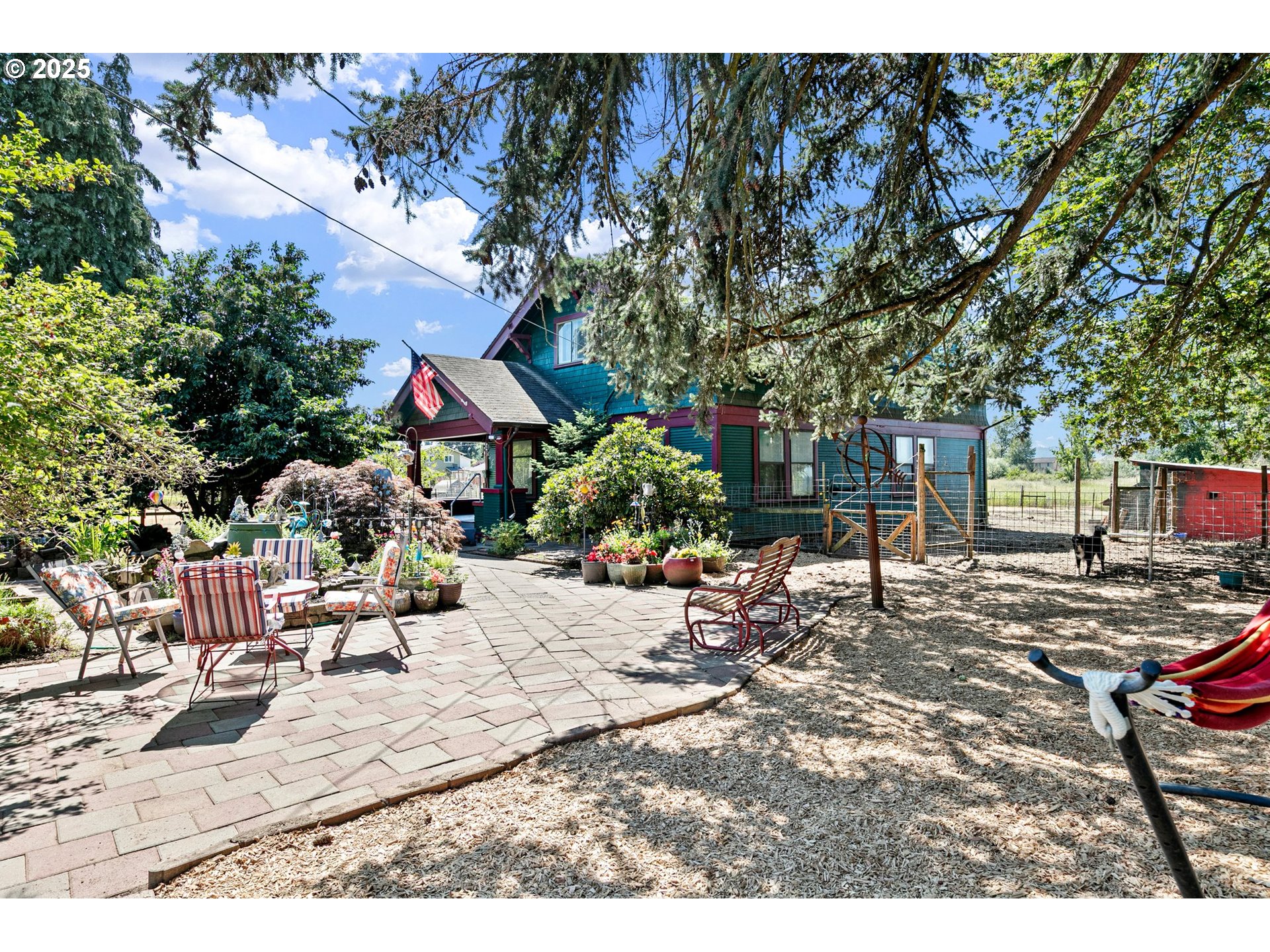 main property photo 35