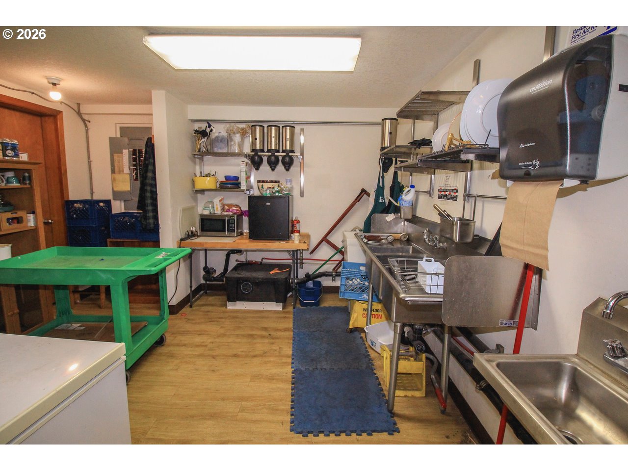 main property photo 14