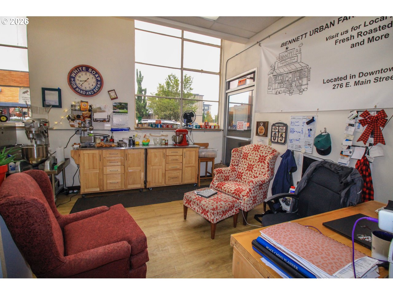 main property photo 19