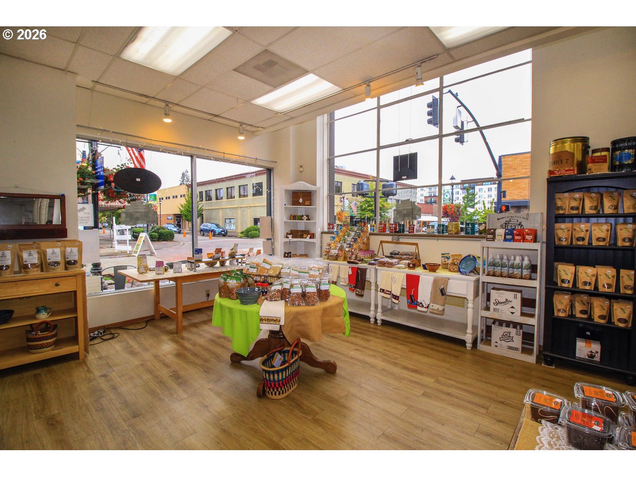 main property photo 6