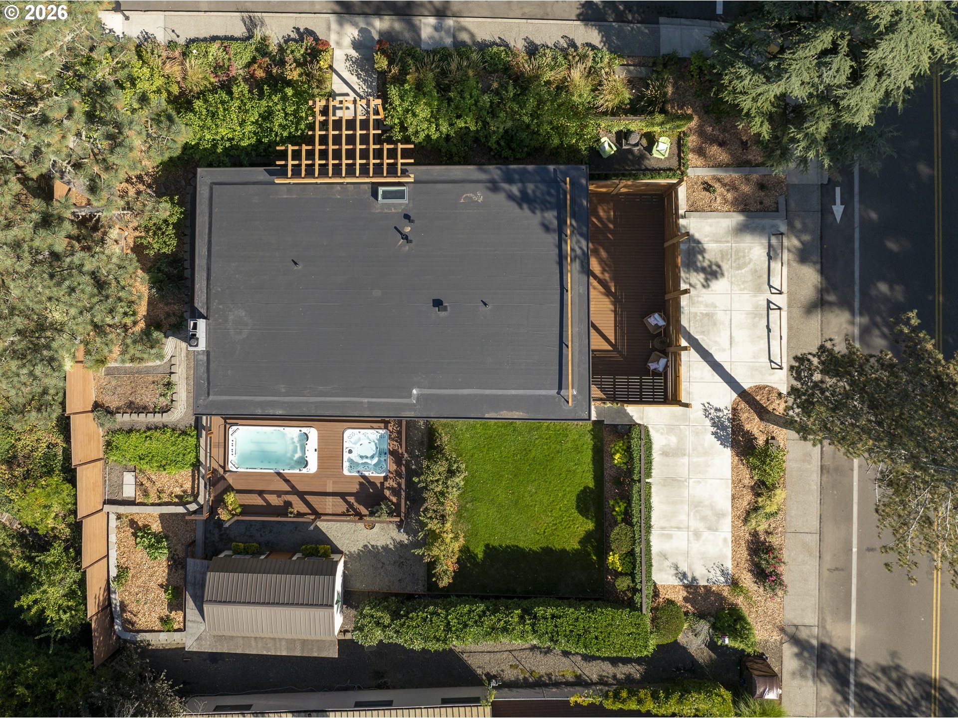 main property photo 34