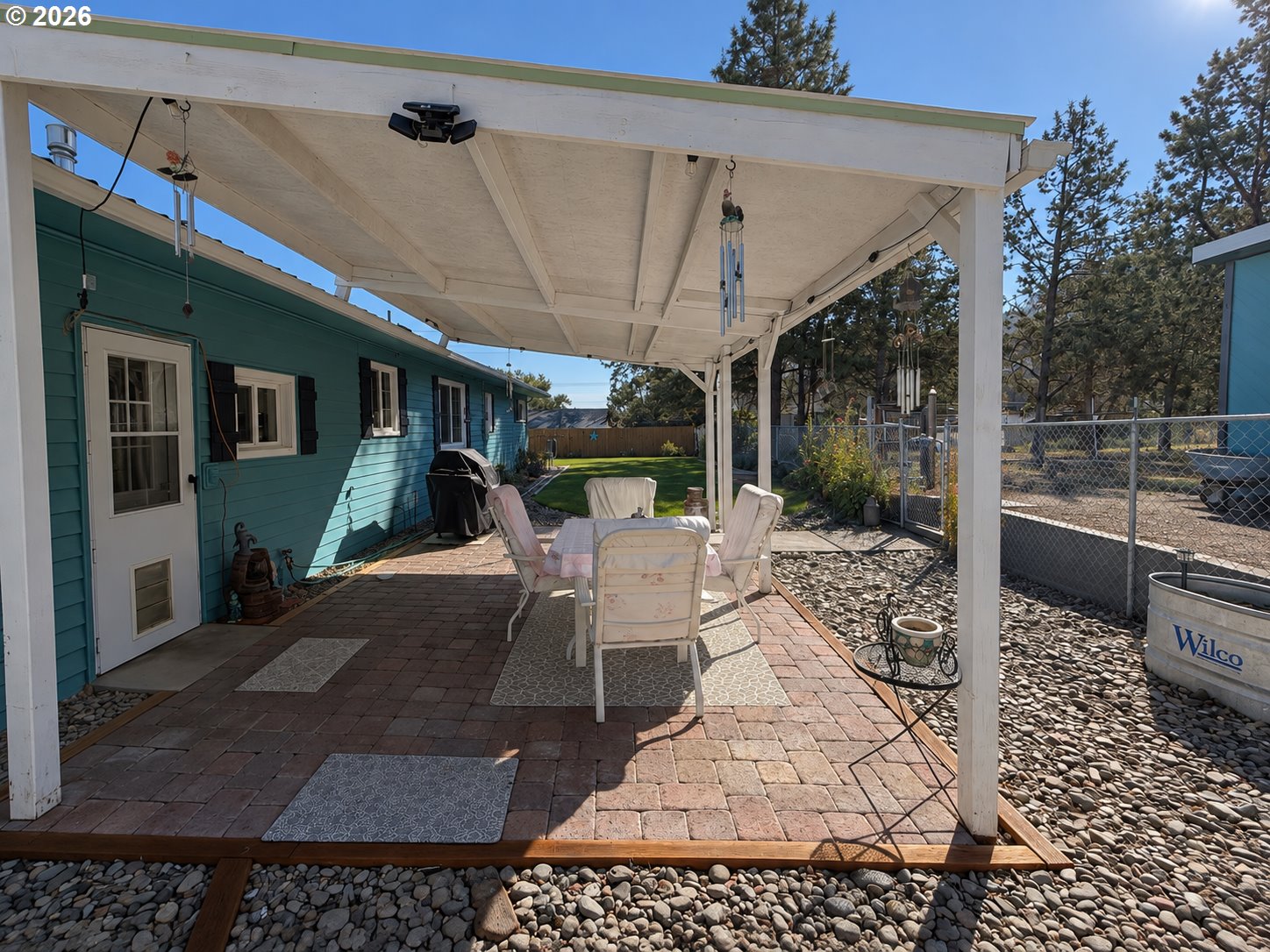 main property photo 17
