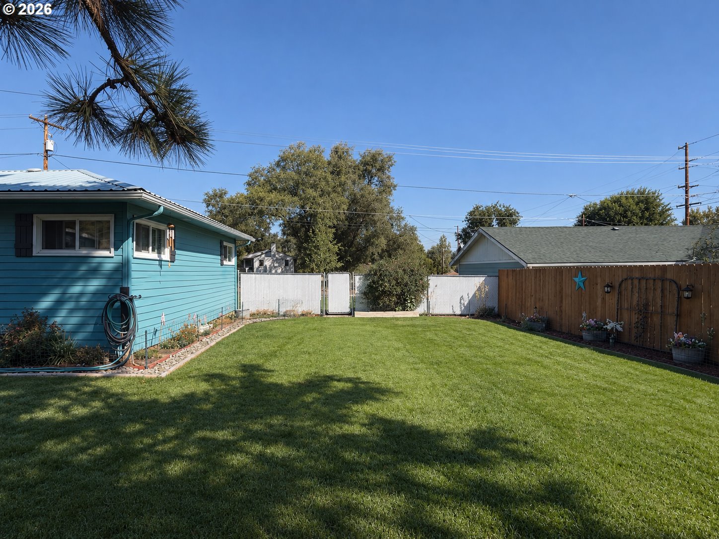main property photo 20