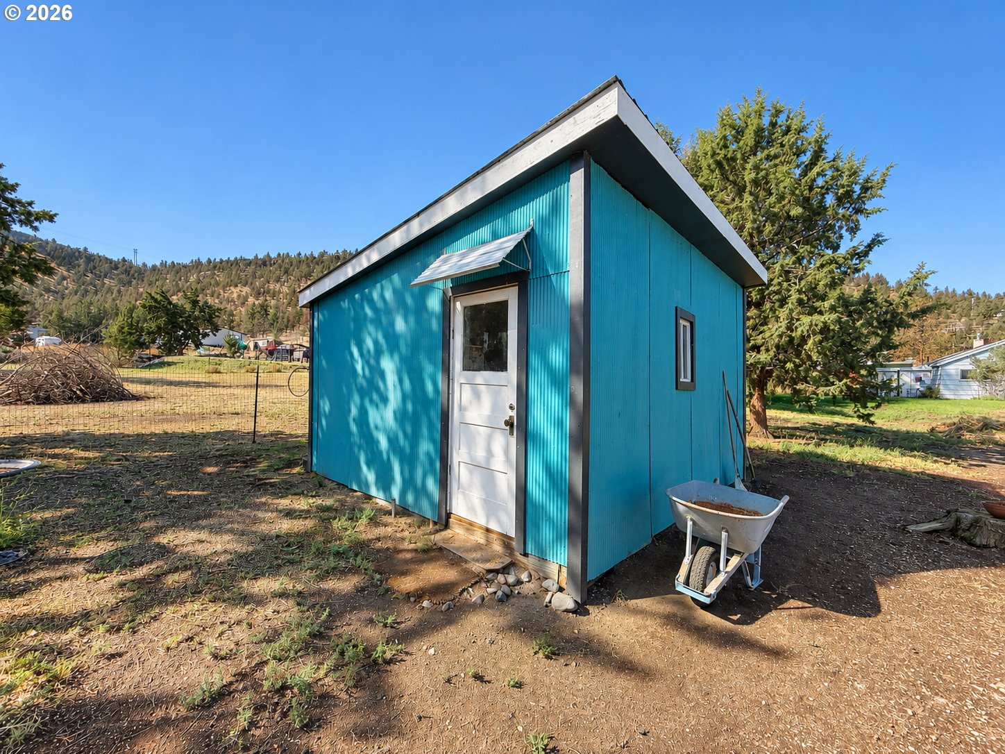 main property photo 23