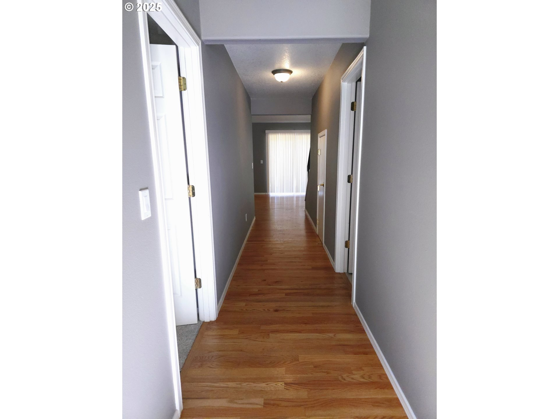property viewer photo 1