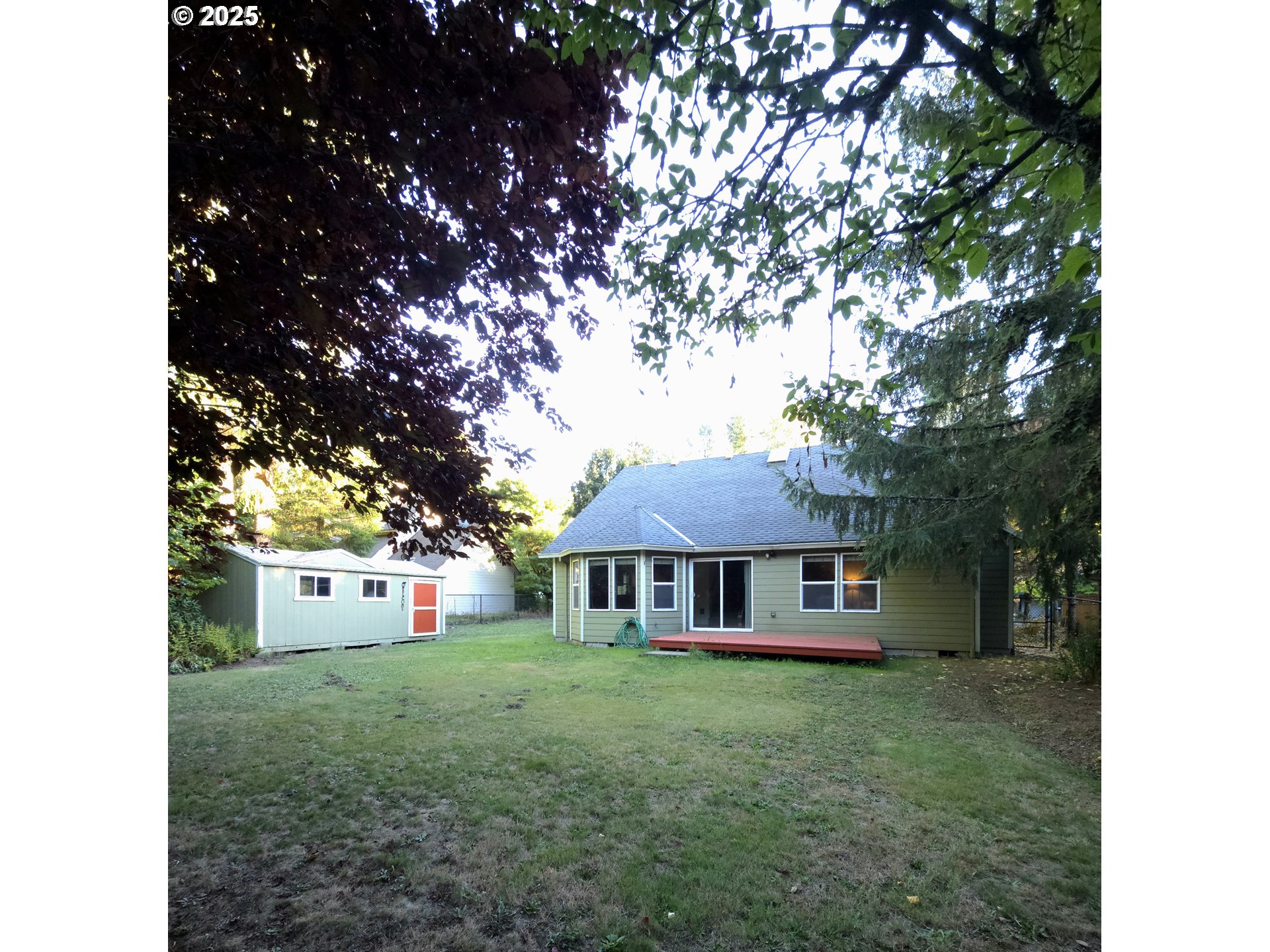 property viewer photo 15