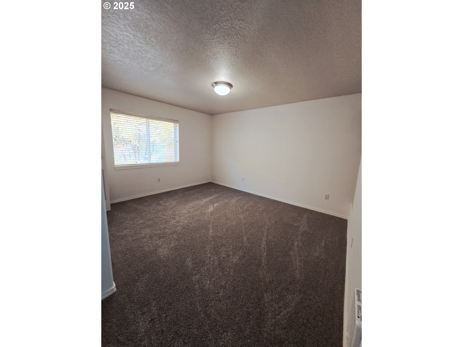 property viewer photo 16