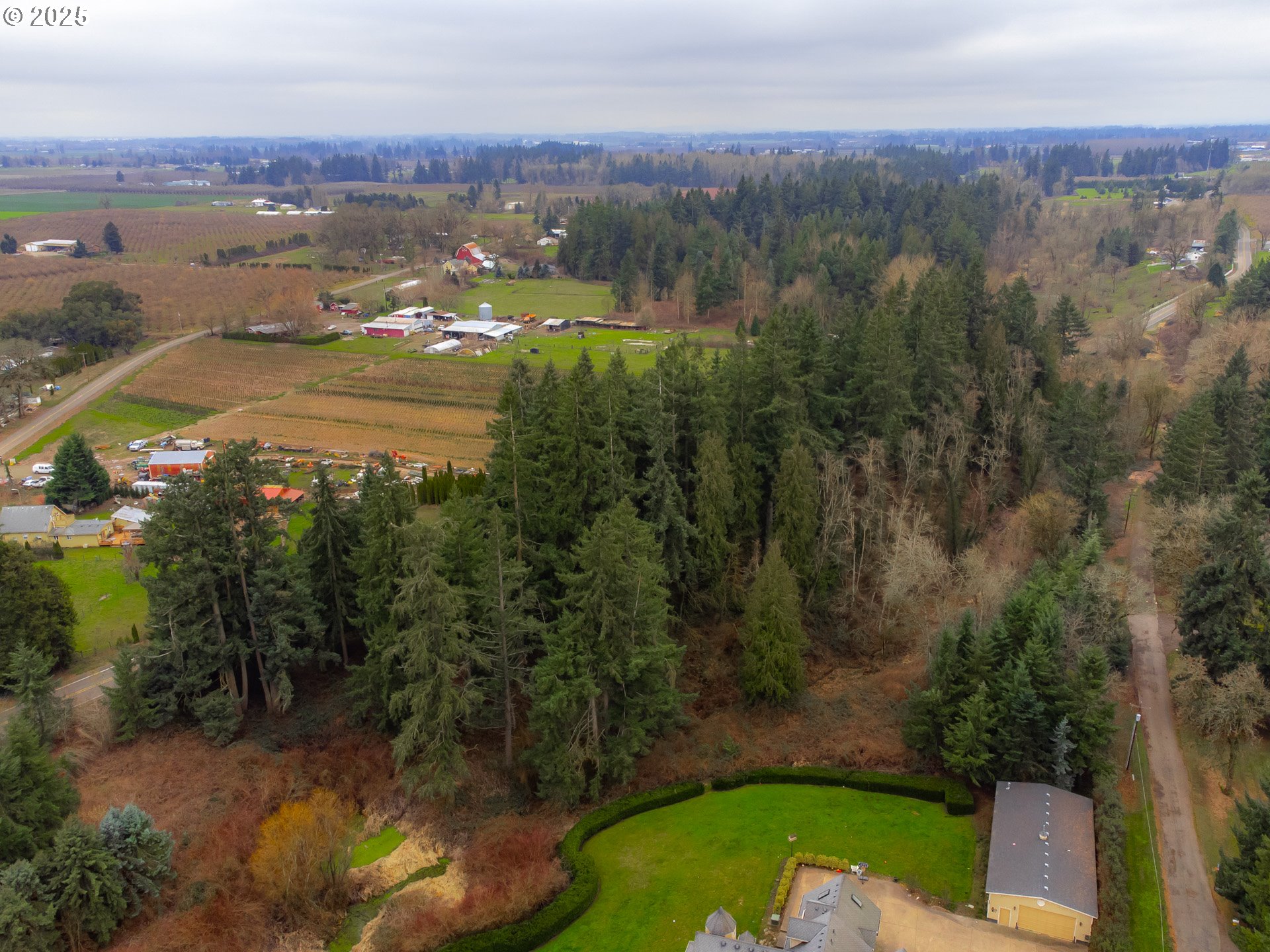 main property photo 11