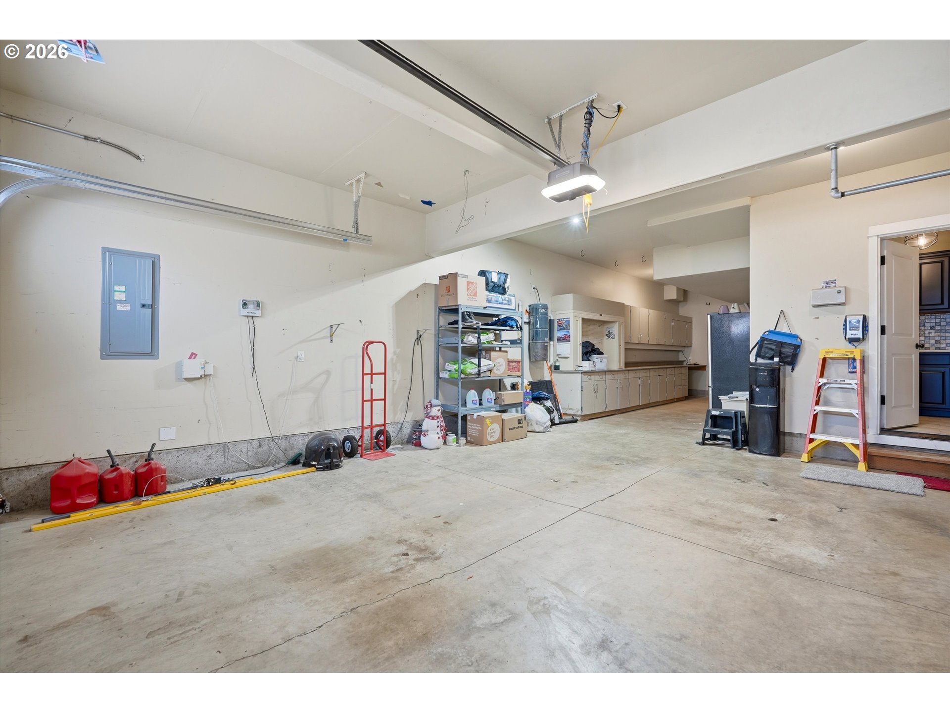 property viewer photo 33