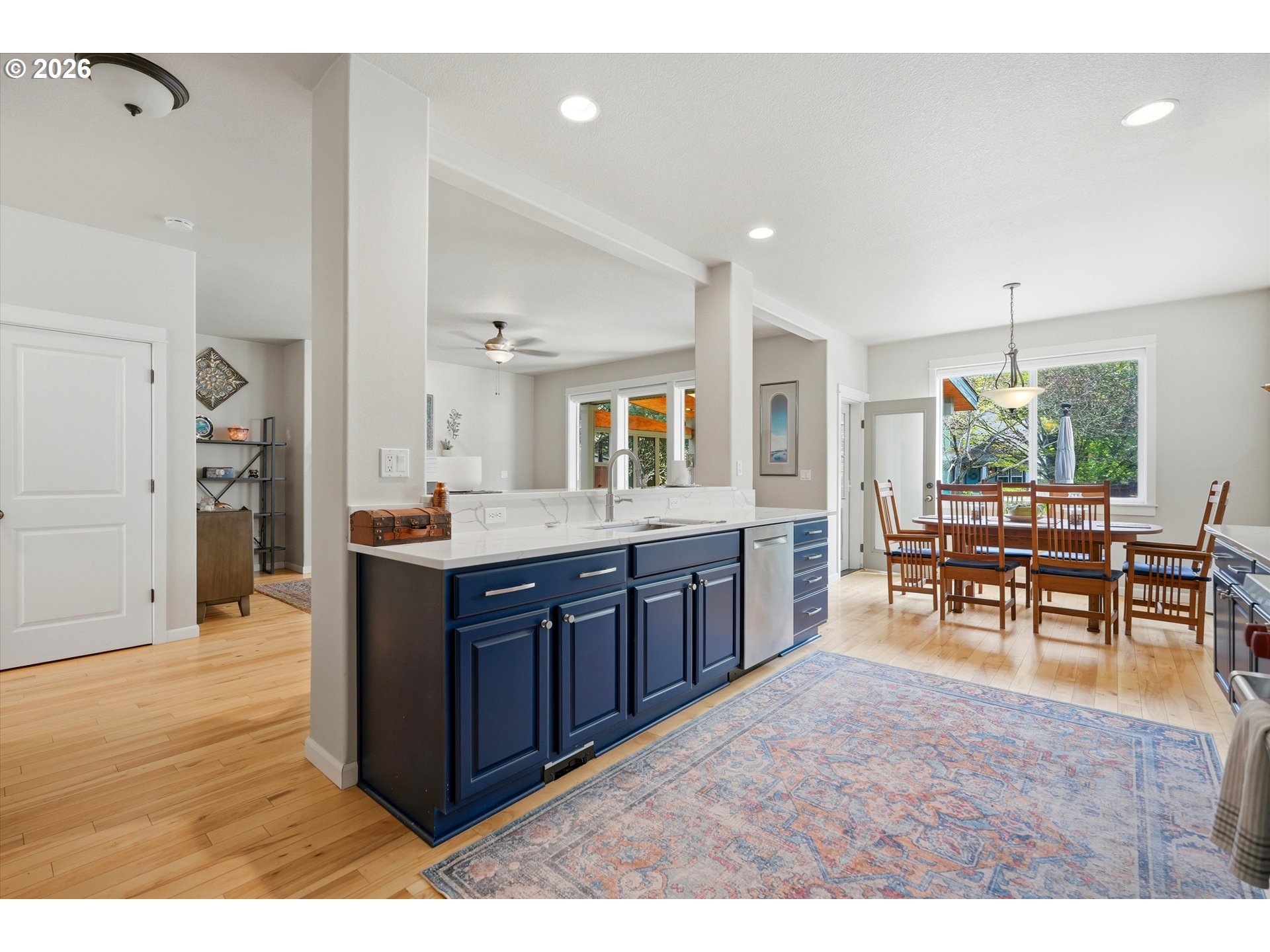 property viewer photo 6