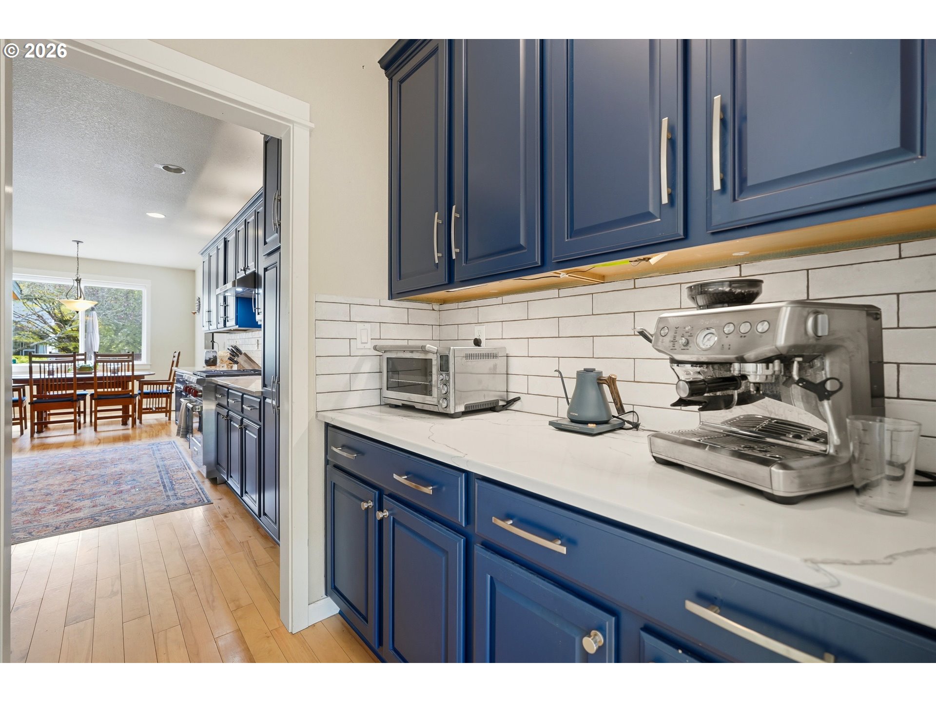 property viewer photo 9