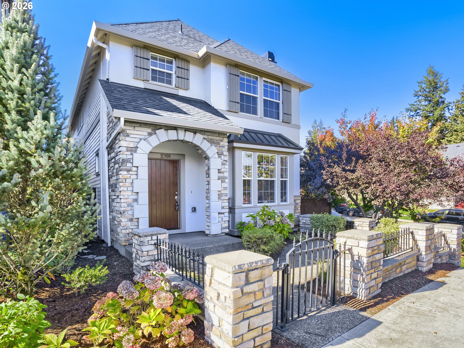main property photo 2