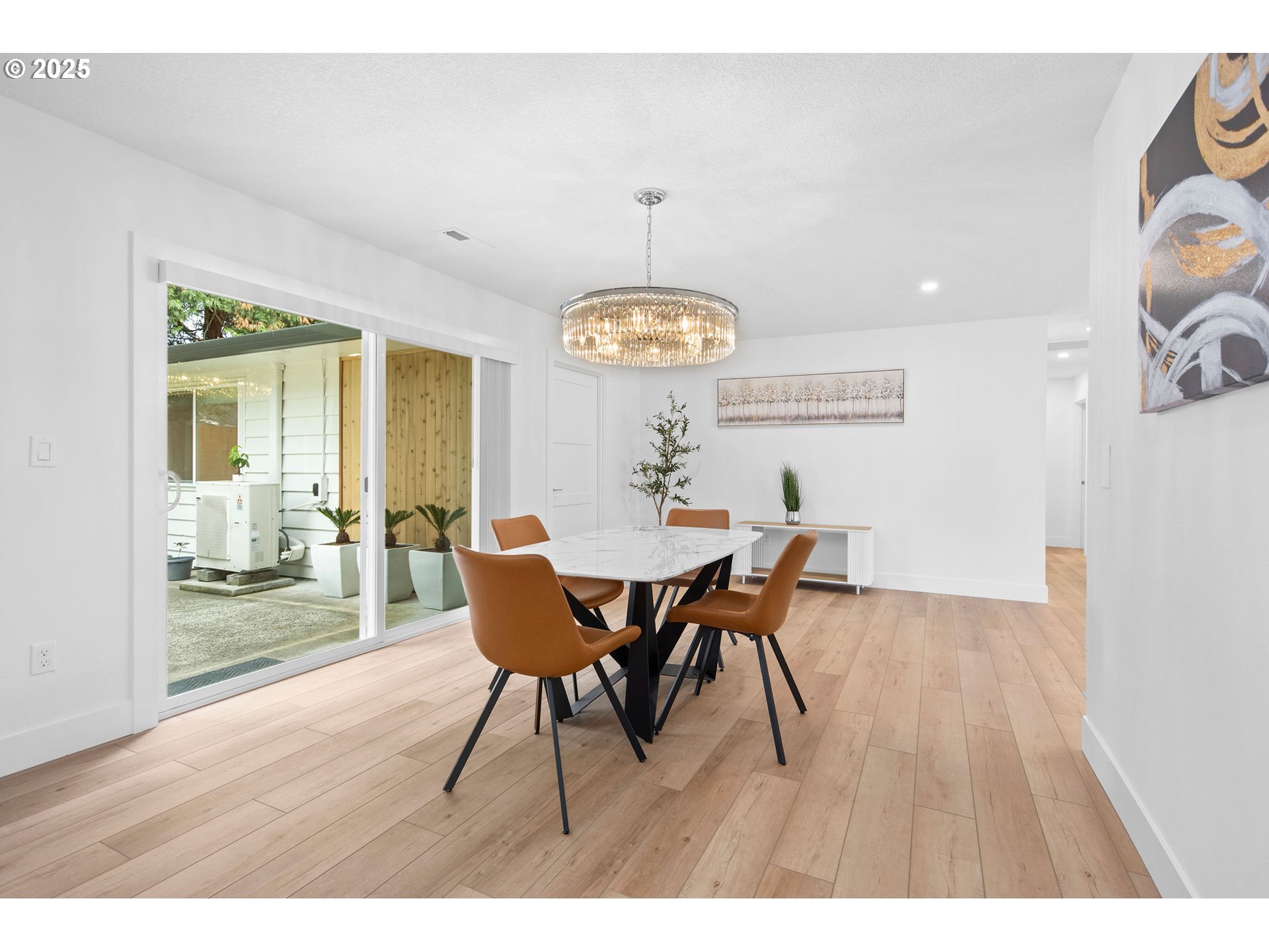property viewer photo 13