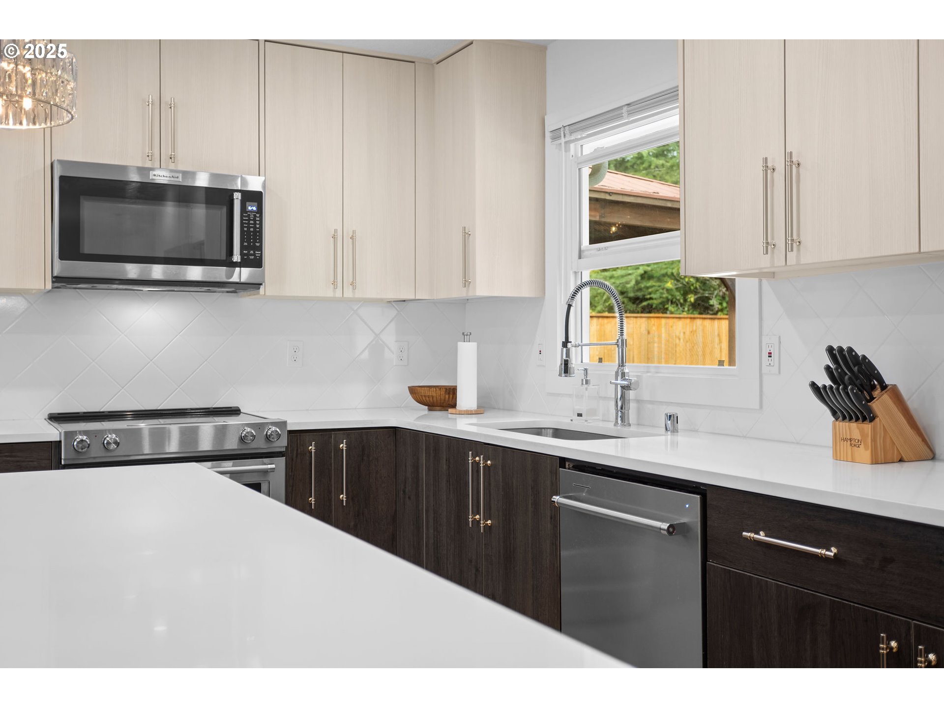 property viewer photo 19
