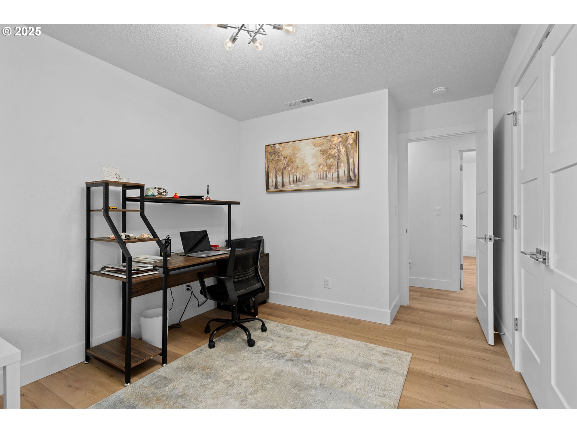 property viewer photo 23