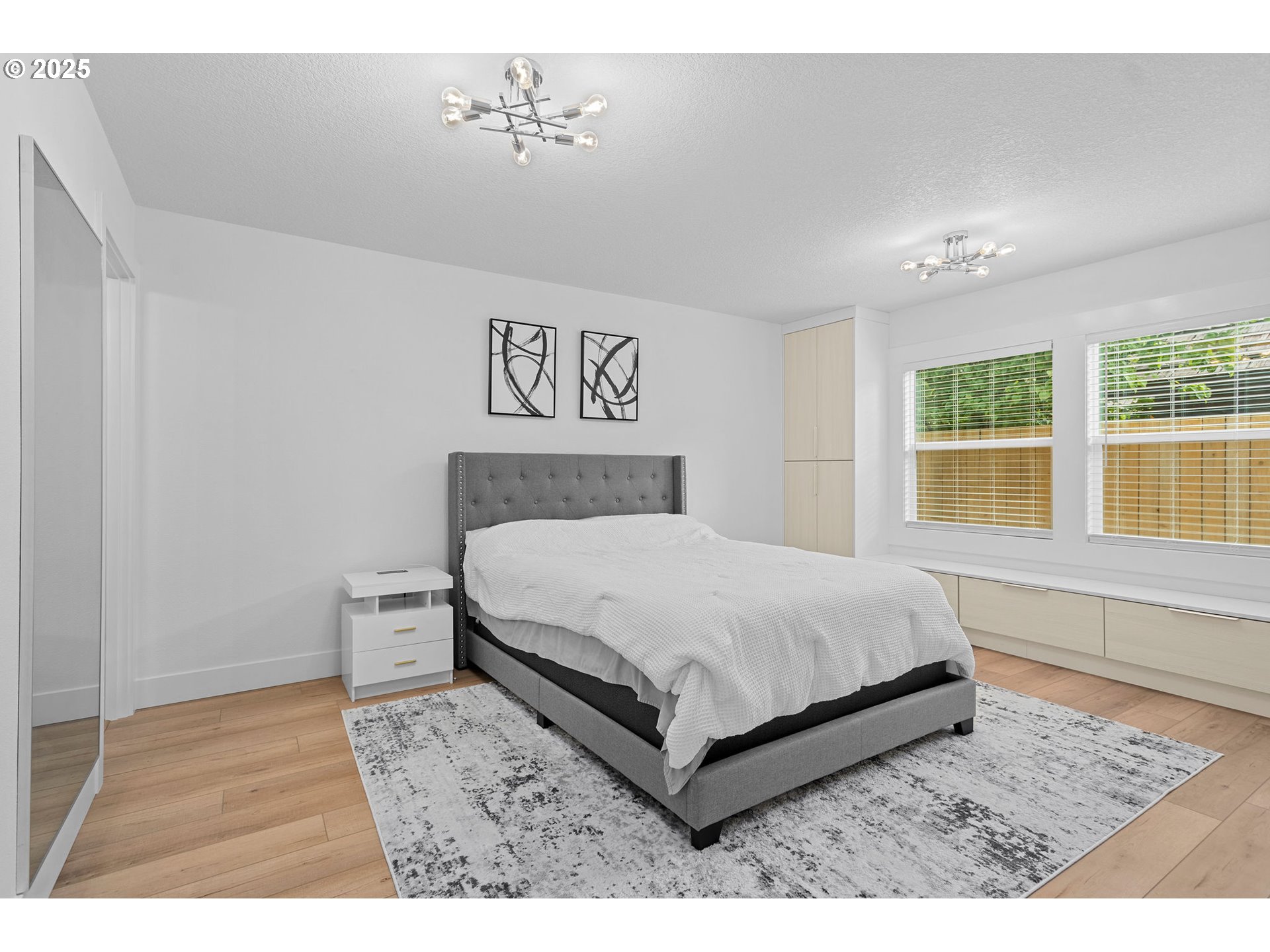 property viewer photo 25
