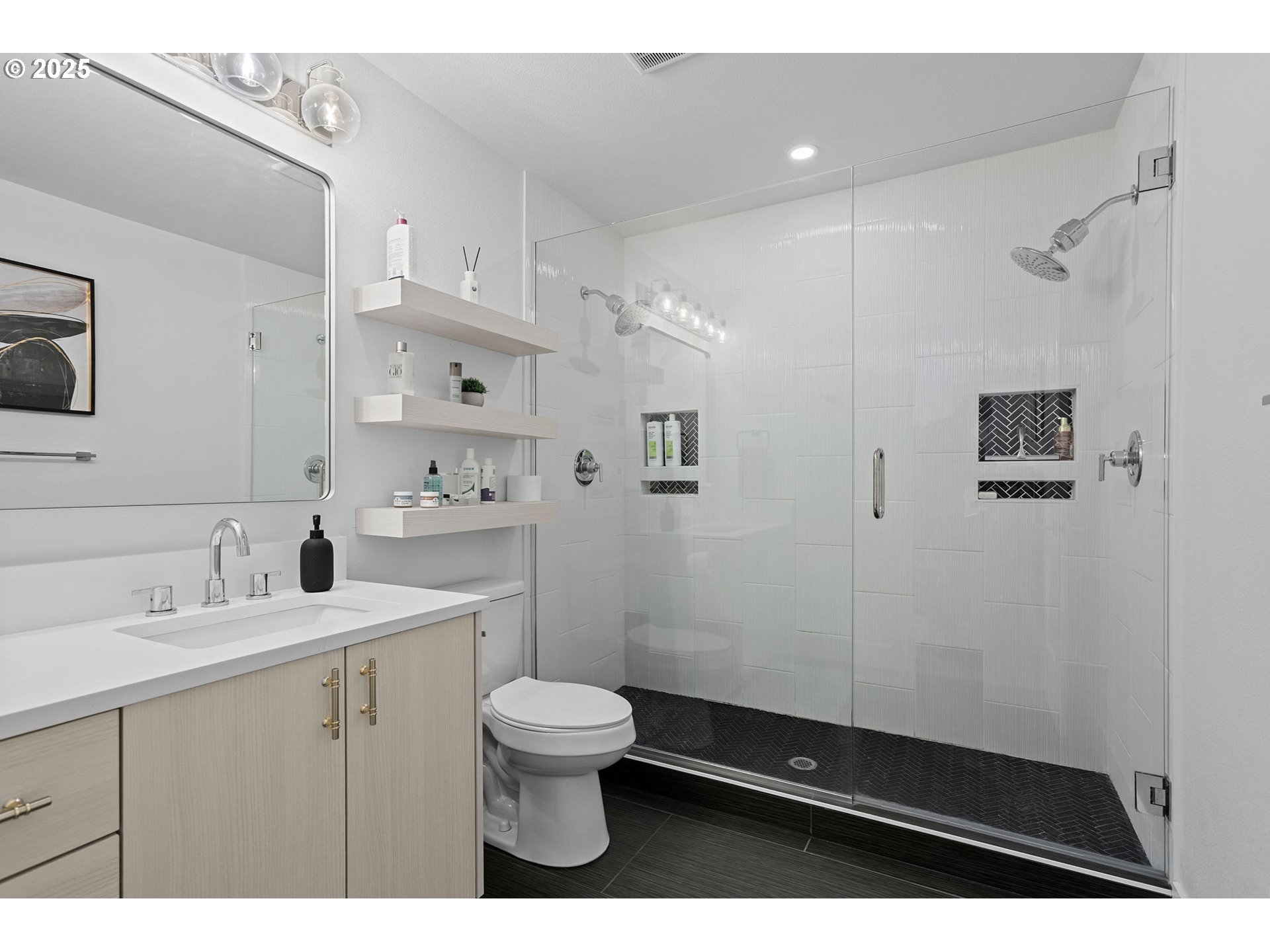 property viewer photo 28
