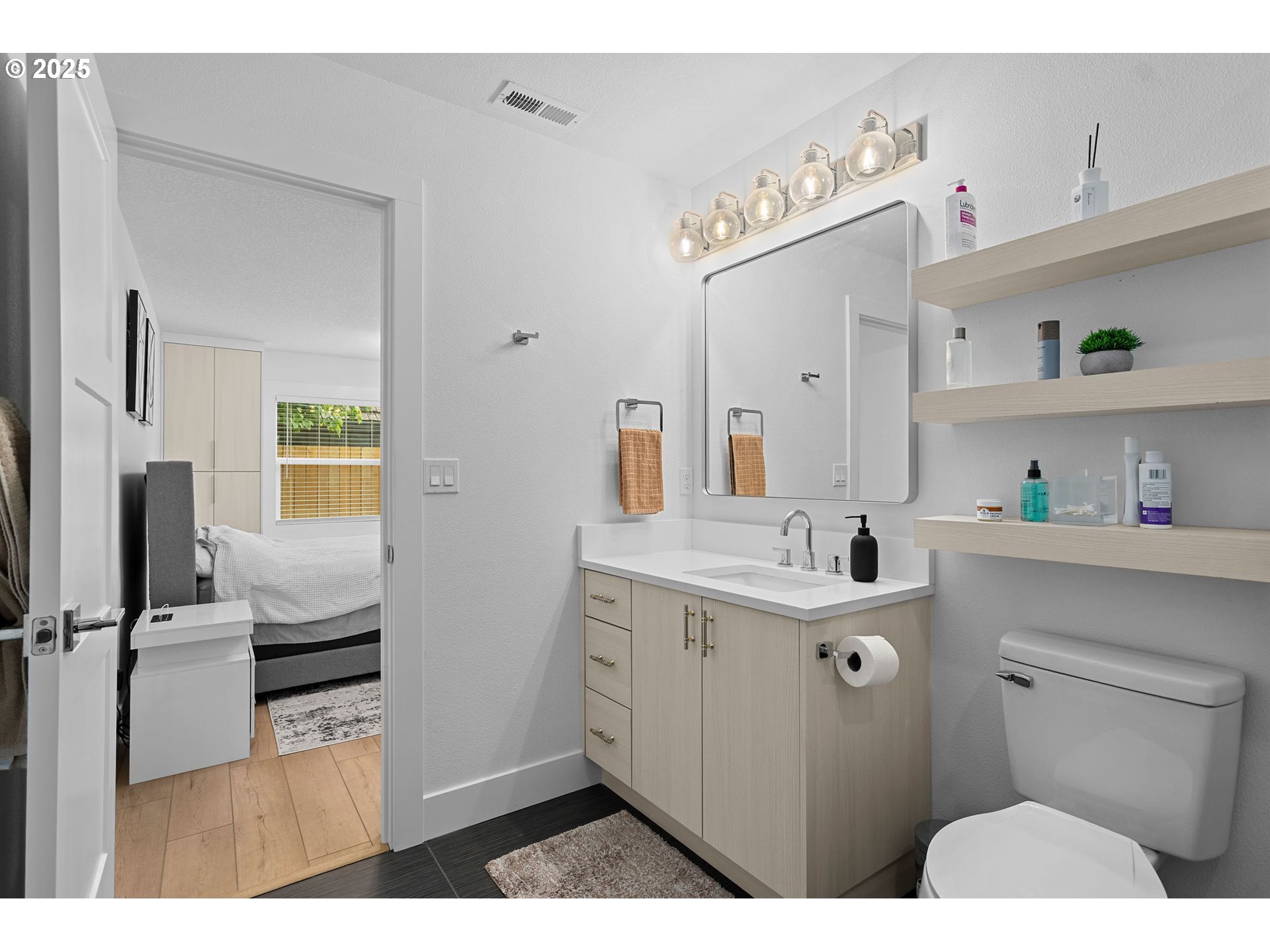 property viewer photo 29