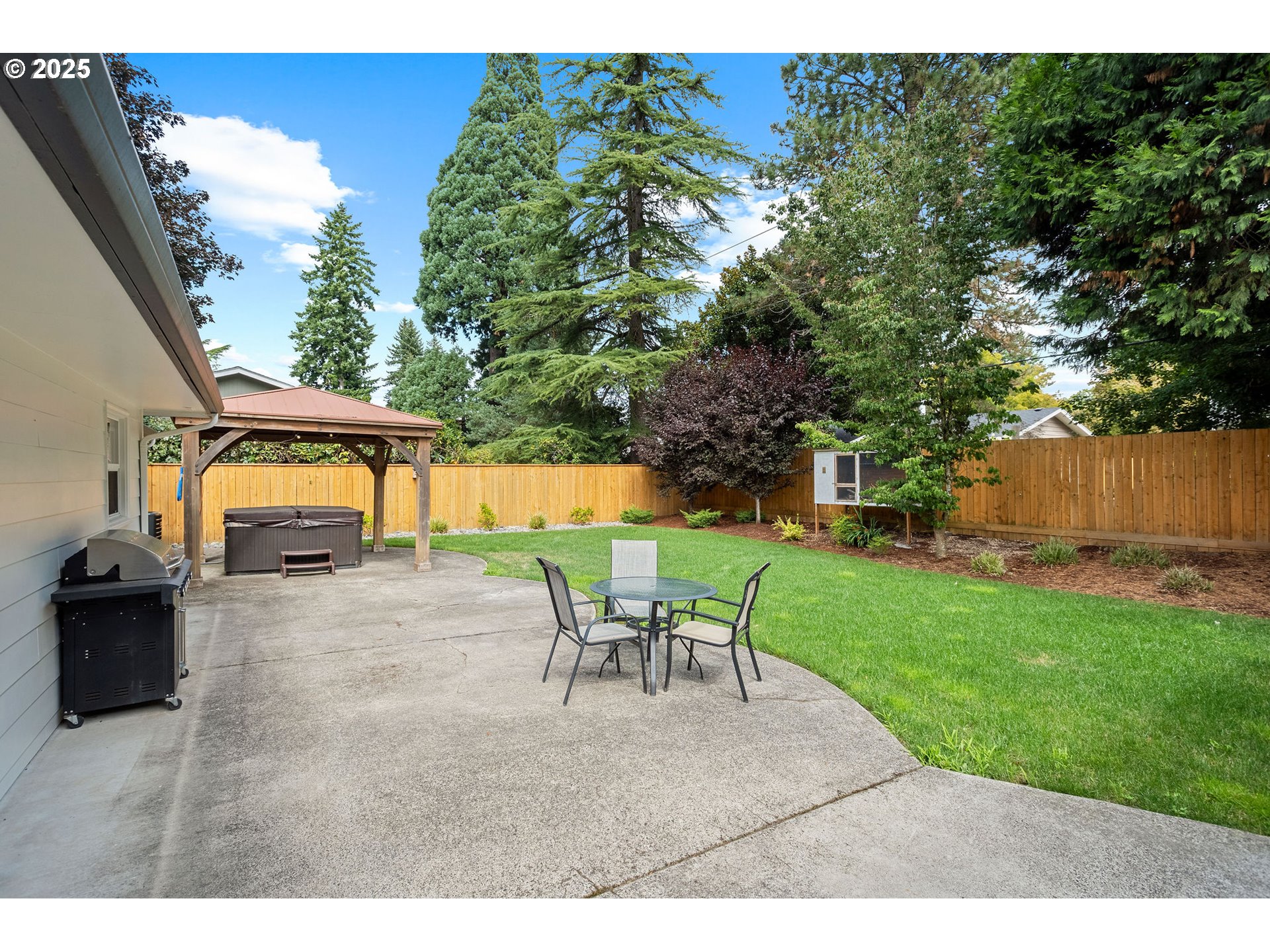 property viewer photo 45