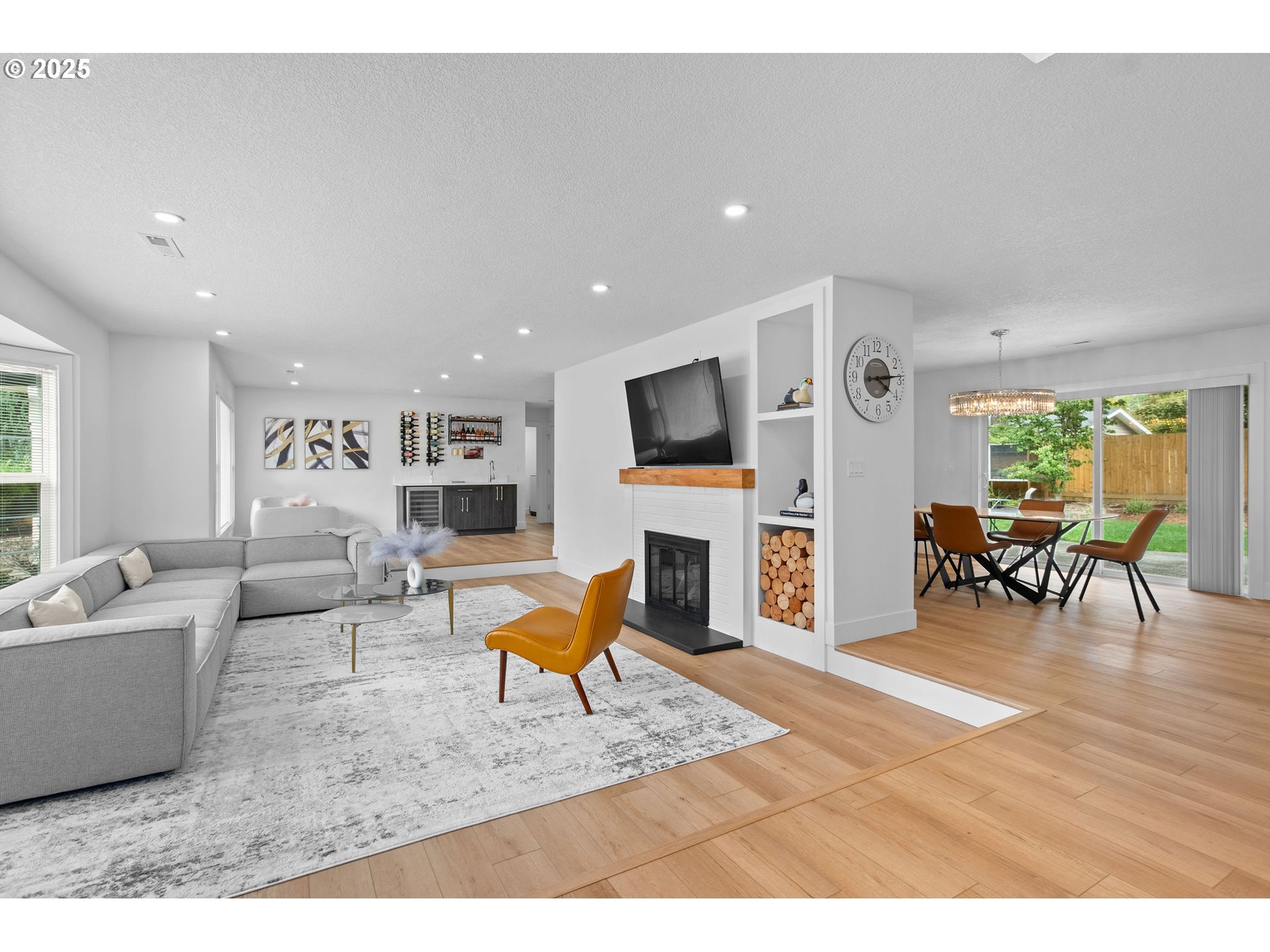 property viewer photo 6