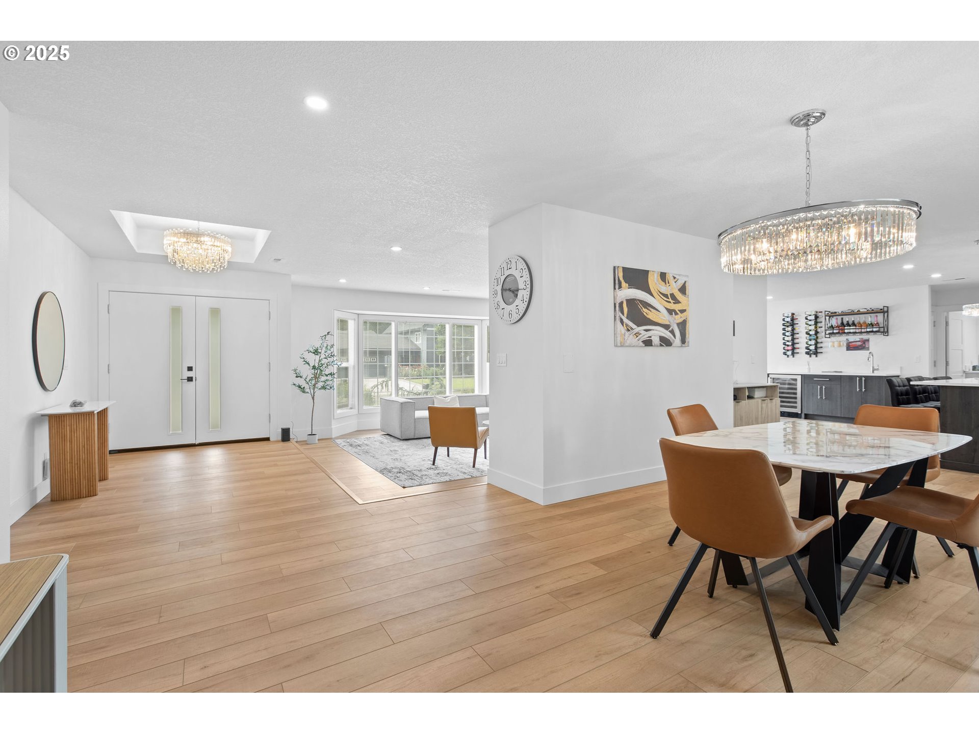property viewer photo 7