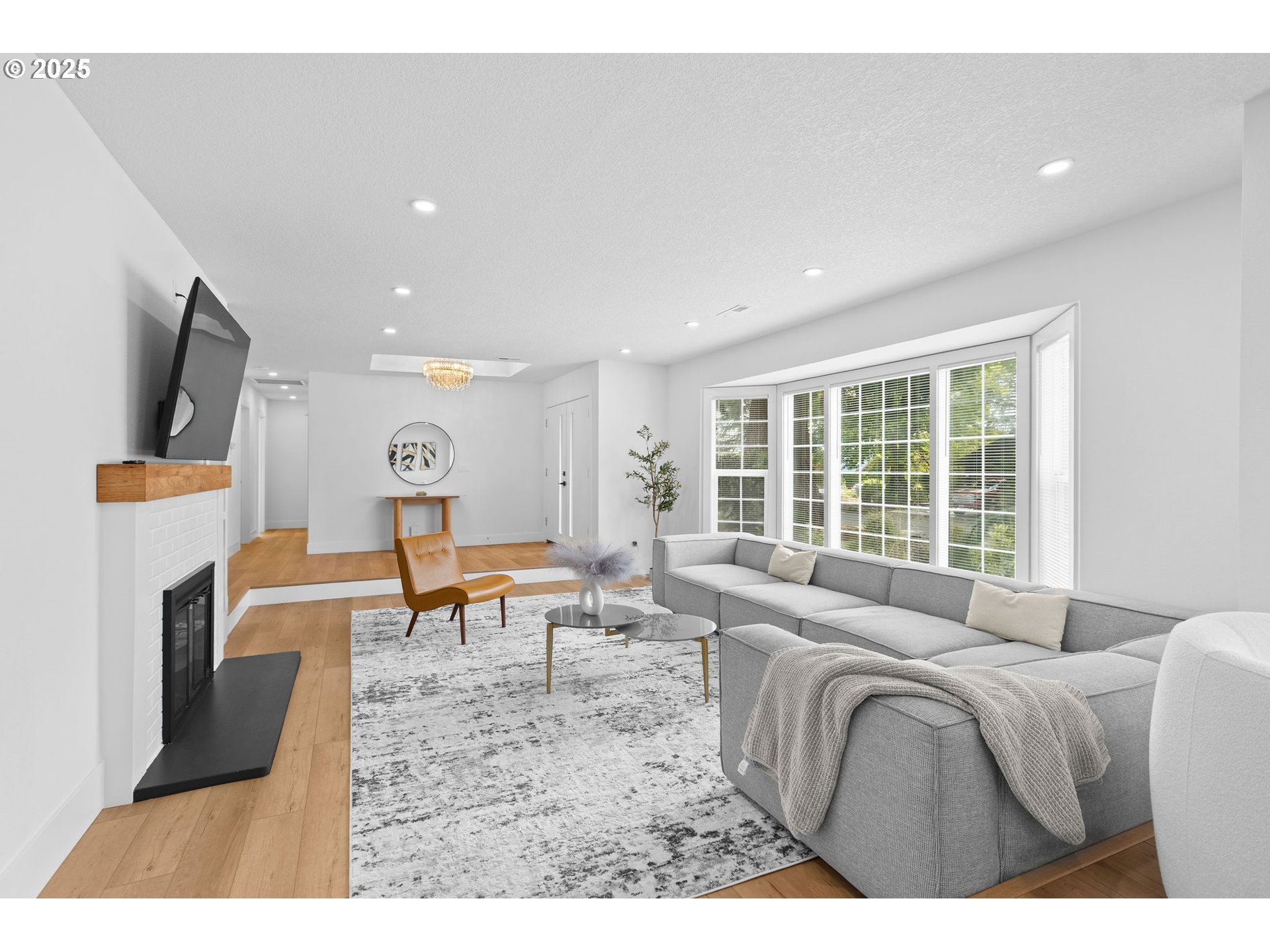 property viewer photo 9