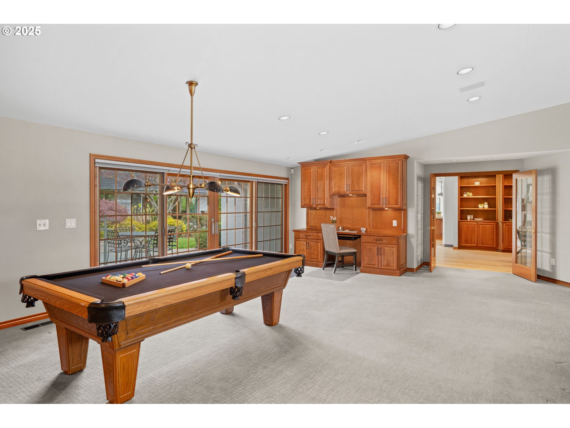 property viewer photo 20