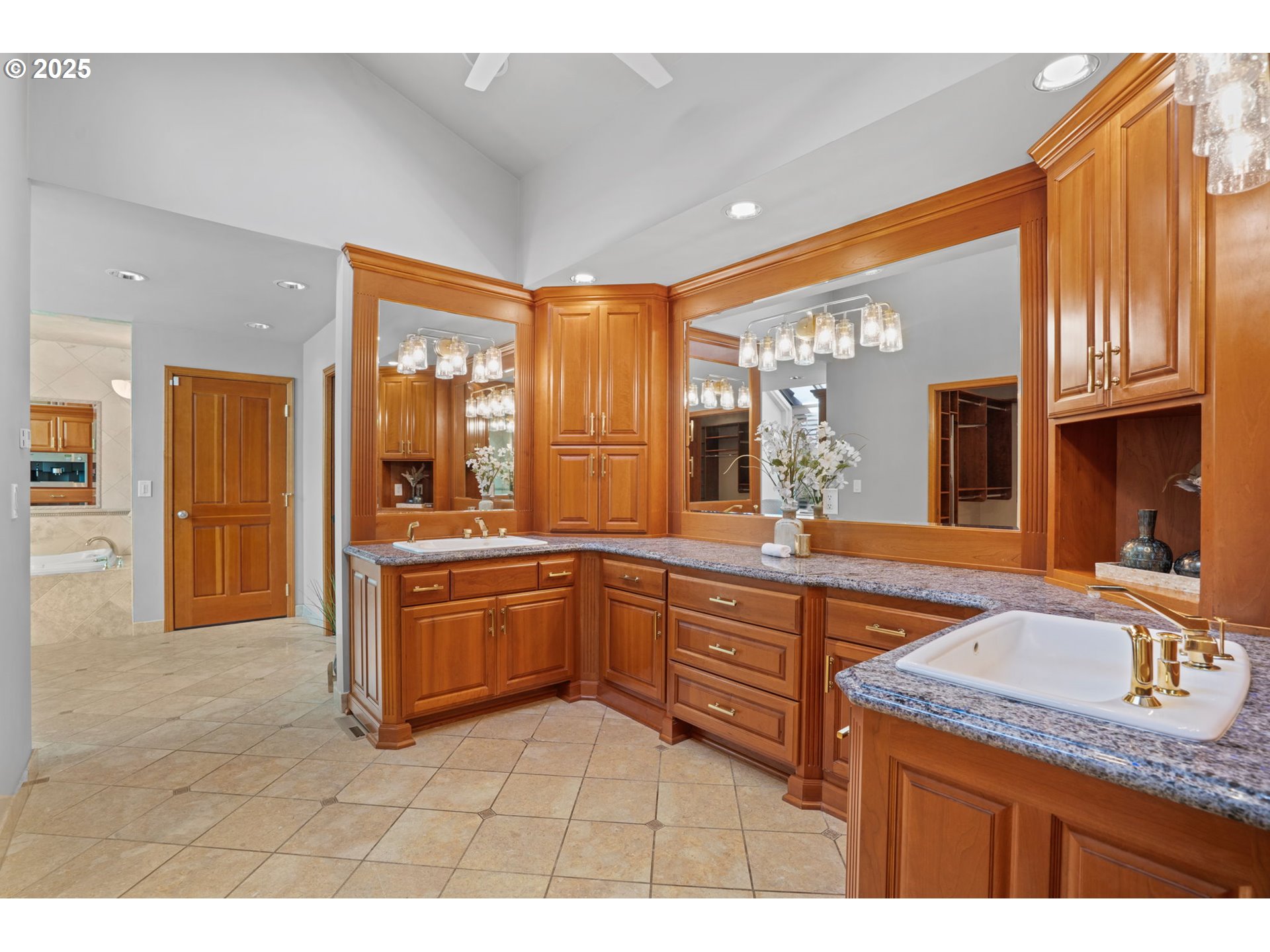 property viewer photo 30