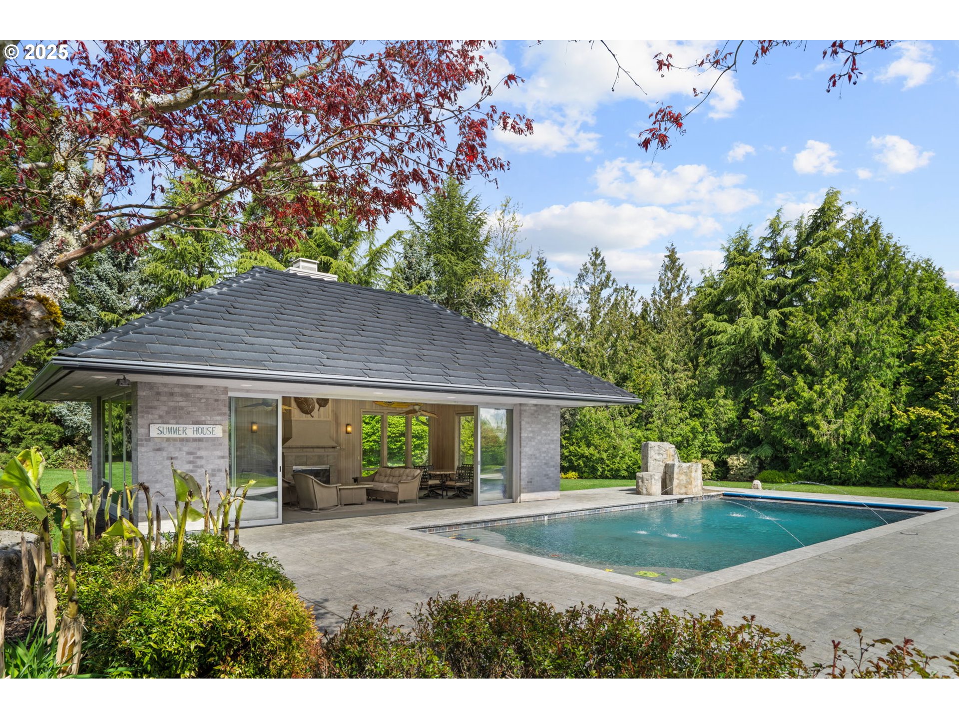 property viewer photo 39